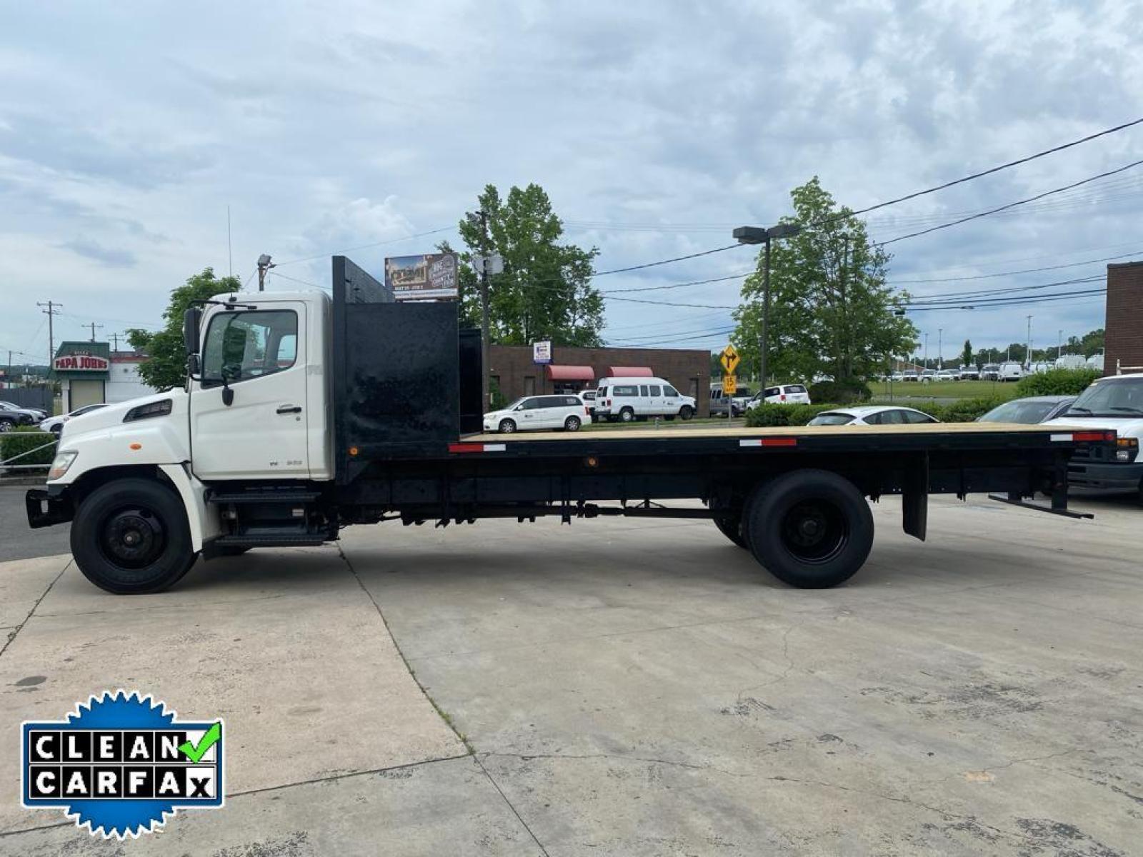 2011 WHITE Hino 268 (5PVNJ8JT2B4) with an L6, 7.6L engine, Automatic transmission, located at 3147 E Independence Blvd, Charlotte, NC, 28205, 35.200268, -80.773651 - Step into the robust world of powerful transportation with this meticulously maintained 2011 Hino 268, a standout in the medium-duty truck category! Under the hood lies a formidable L6, 7.6L engine, renowned for its durability and efficiency, ready to tackle any job, big or small. With its impressiv - Photo #8