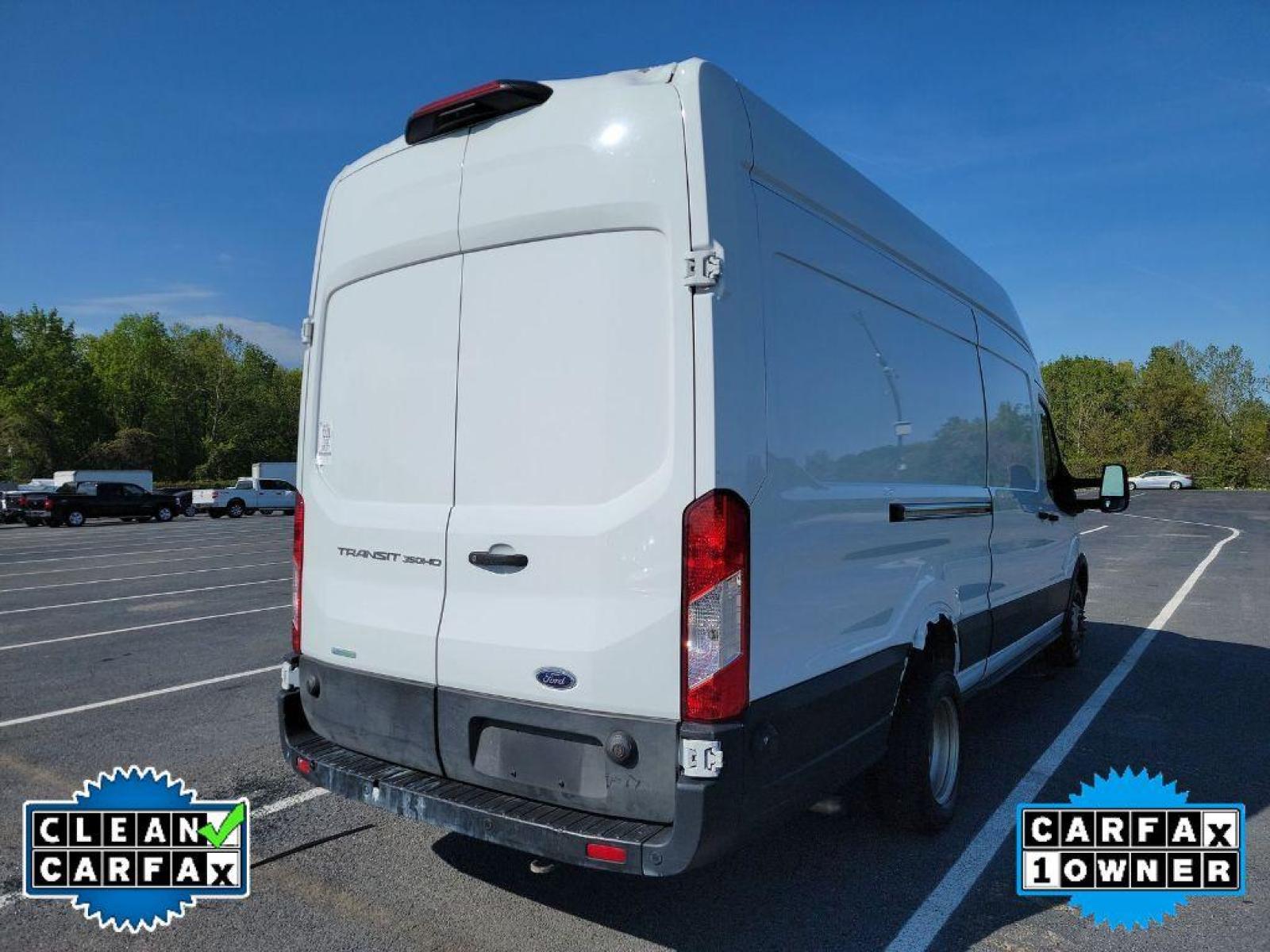 2020 Oxford White /Dark Palazzo Ford Transit Van Base w/10,360 lb. GVWR (1FTRS4XG8LK) with an V6, 3.5L engine, 10-speed automatic transmission, located at 3147 E Independence Blvd, Charlotte, NC, 28205, 35.200268, -80.773651 - <b>Equipment</b><br>See what's behind you with the back up camera on this unit. Good News! This certified CARFAX 1-owner vehicle has only had one owner before you. This unit features a hands-free Bluetooth phone system. It has a clean CARFAX vehicle history report. The rear parking assist technology - Photo #5