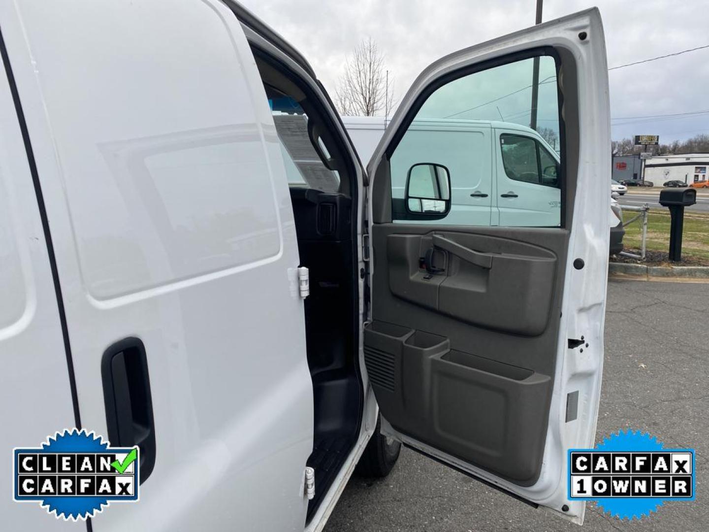 2017 Summit White /Medium Pewter Chevrolet Express Work Van (1GCZGGFG1H1) with an V8, 6.0L engine, 6-speed automatic transmission, located at 3147 E Independence Blvd, Charlotte, NC, 28205, 35.200268, -80.773651 - <b>Equipment</b><br>with XM/Sirus Satellite Radio you are no longer restricted by poor quality local radio stations while driving the Chevrolet Express. Anywhere on the planet, you will have hundreds of digital stations to choose from. This vehicle is a certified CARFAX 1-owner. Our dealership has - Photo#20