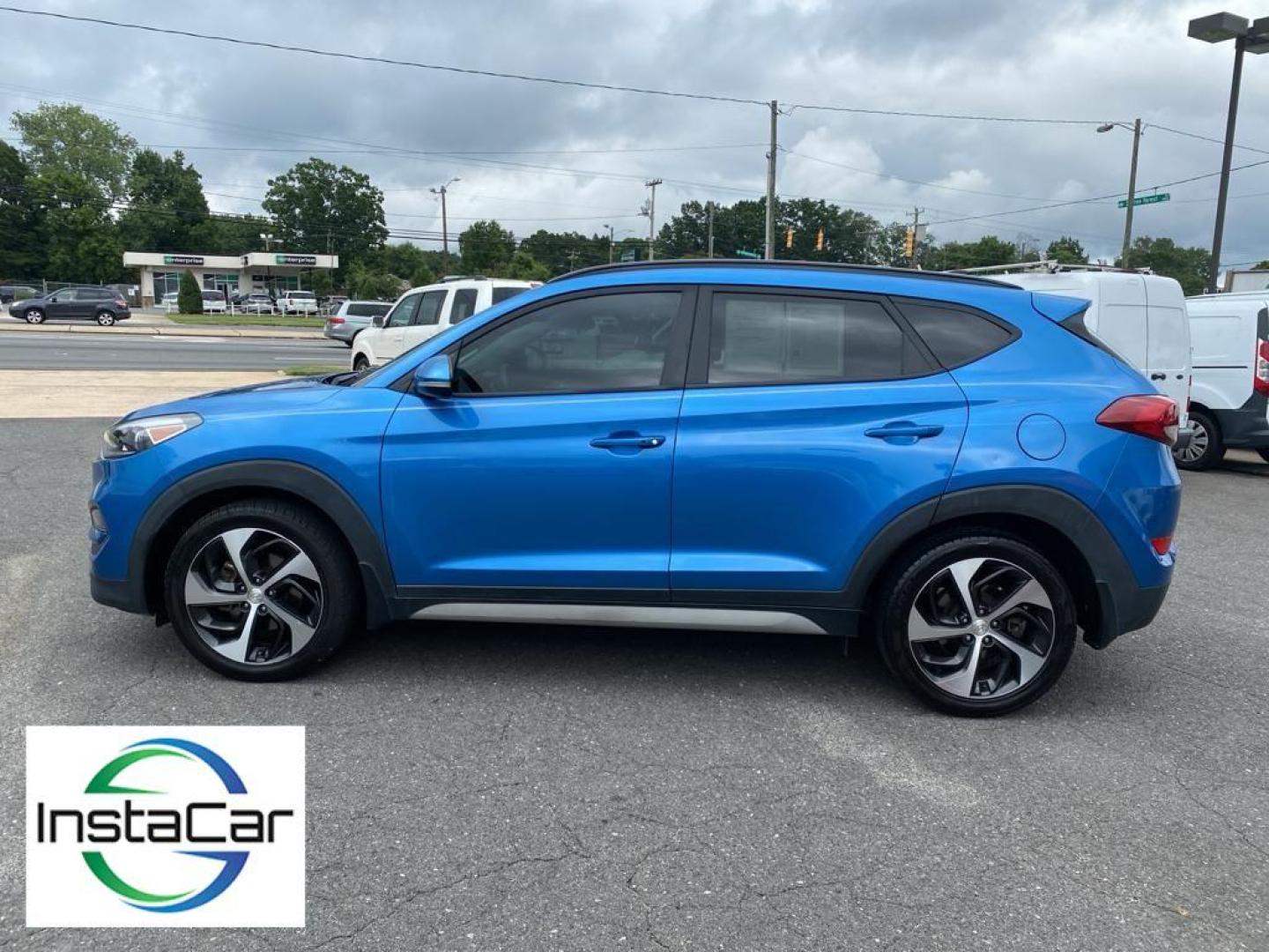 2018 Caribbean Blue /Black Hyundai Tucson Value (KM8J33A24JU) with an L4, 1.6L engine, 7-speed auto-shift manual transmission, located at 3147 E Independence Blvd, Charlotte, NC, 28205, 35.200268, -80.773651 - <b>Equipment</b><br>The satellite radio system in this vehicle gives you access to hundreds of nation-wide radio stations with a clear digital signal. This 2018 Hyundai Tucson keeps you comfortable with Auto Climate. The rear parking assist technology on the Hyundai Tucson will put you at ease whe - Photo#8