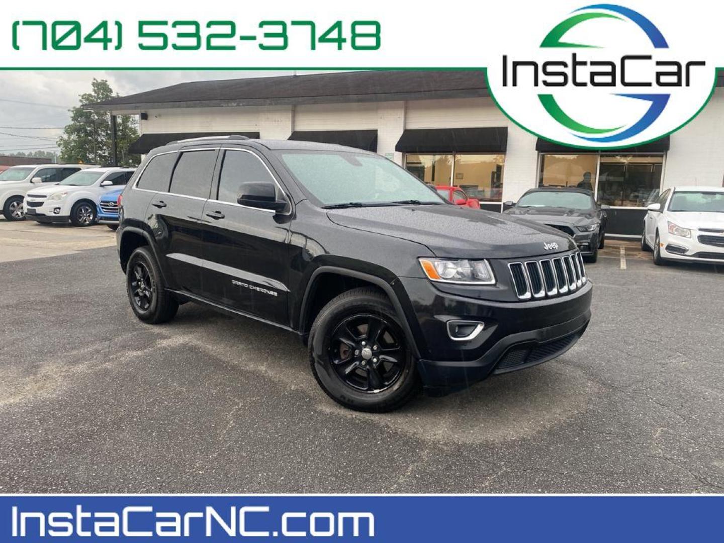 2015 Brilliant Black Crystal Pearl /Black Jeep Grand Cherokee Laredo (1C4RJFAG5FC) with an V6, 3.6L engine, 8-speed automatic transmission, located at 3147 E Independence Blvd, Charlotte, NC, 28205, 35.200268, -80.773651 - <b>Equipment</b><br>This mid-size suv offers Automatic Climate Control for personalized comfort. Bluetooth technology is built into this model, keeping your hands on the steering wheel and your focus on the road. Maintaining a stable interior temperature in this 2015 Jeep Grand Cherokee is easy wit - Photo#0