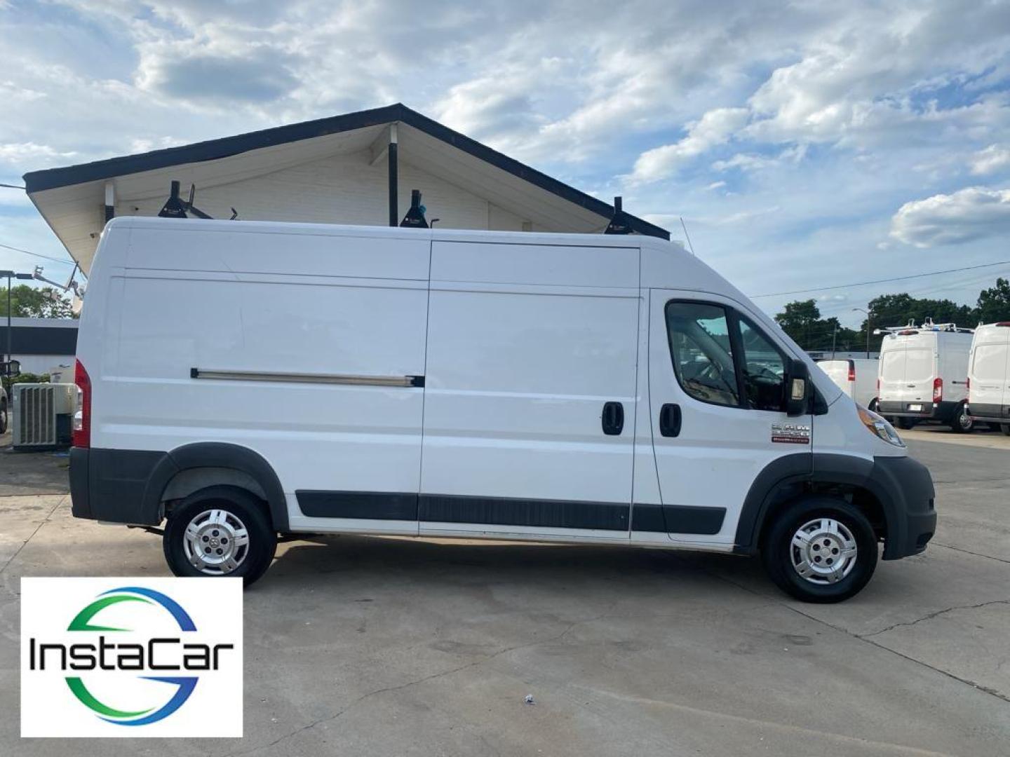 2017 Bright White Clearcoat /Gray Ram ProMaster 2500 High Roof (3C6TRVDG3HE) with an V6, 3.6L engine, 6-speed automatic transmission, located at 3147 E Independence Blvd, Charlotte, NC, 28205, 35.200268, -80.773651 - Looking for a reliable commercial van with plenty of cargo space? Look no further than this used 2017 Ram ProMaster 2500 High Roof. With a spacious interior and a powerful V6, 3.6L engine, this van is ready to tackle any job you throw its way.<br><br>With 210,992 miles on the odometer, this ProMaste - Photo#13