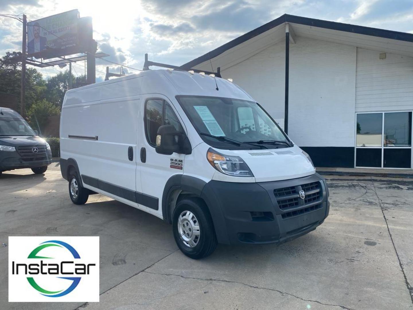 2017 Bright White Clearcoat /Gray Ram ProMaster 2500 High Roof (3C6TRVDG3HE) with an V6, 3.6L engine, 6-speed automatic transmission, located at 3147 E Independence Blvd, Charlotte, NC, 28205, 35.200268, -80.773651 - Looking for a reliable commercial van with plenty of cargo space? Look no further than this used 2017 Ram ProMaster 2500 High Roof. With a spacious interior and a powerful V6, 3.6L engine, this van is ready to tackle any job you throw its way.<br><br>With 210,992 miles on the odometer, this ProMaste - Photo#6