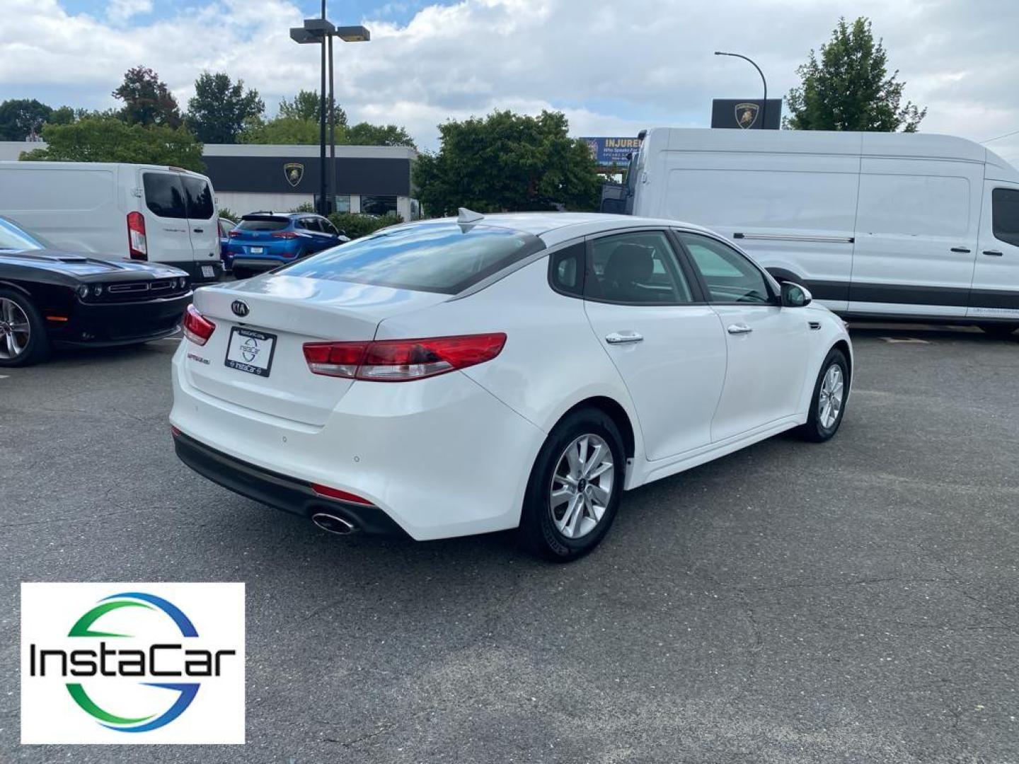 2018 WHITE Kia Optima (5XXGT4L36JG) with an L4, 2.4L engine, Automatic transmission, located at 3147 E Independence Blvd, Charlotte, NC, 28205, 35.200268, -80.773651 - Get ready to elevate your driving experience with this stunning 2018 Kia Optima! This sleek sedan is the perfect blend of style, performance, and advanced technology. Under the hood, you'll find a robust L4, 2.4L engine that delivers impressive power and efficiency, paired with a smooth Front-Wheel - Photo#11