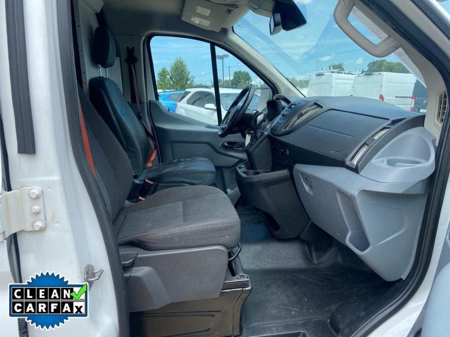 2018 Oxford White /Charcoal Ford Transit Van Base w/60/40 Pass-Side Cargo Doors (1FTYE1ZM4JK) with an V6, 3.7L engine, 6-speed automatic transmission, located at 3147 E Independence Blvd, Charlotte, NC, 28205, 35.200268, -80.773651 - Photo#21