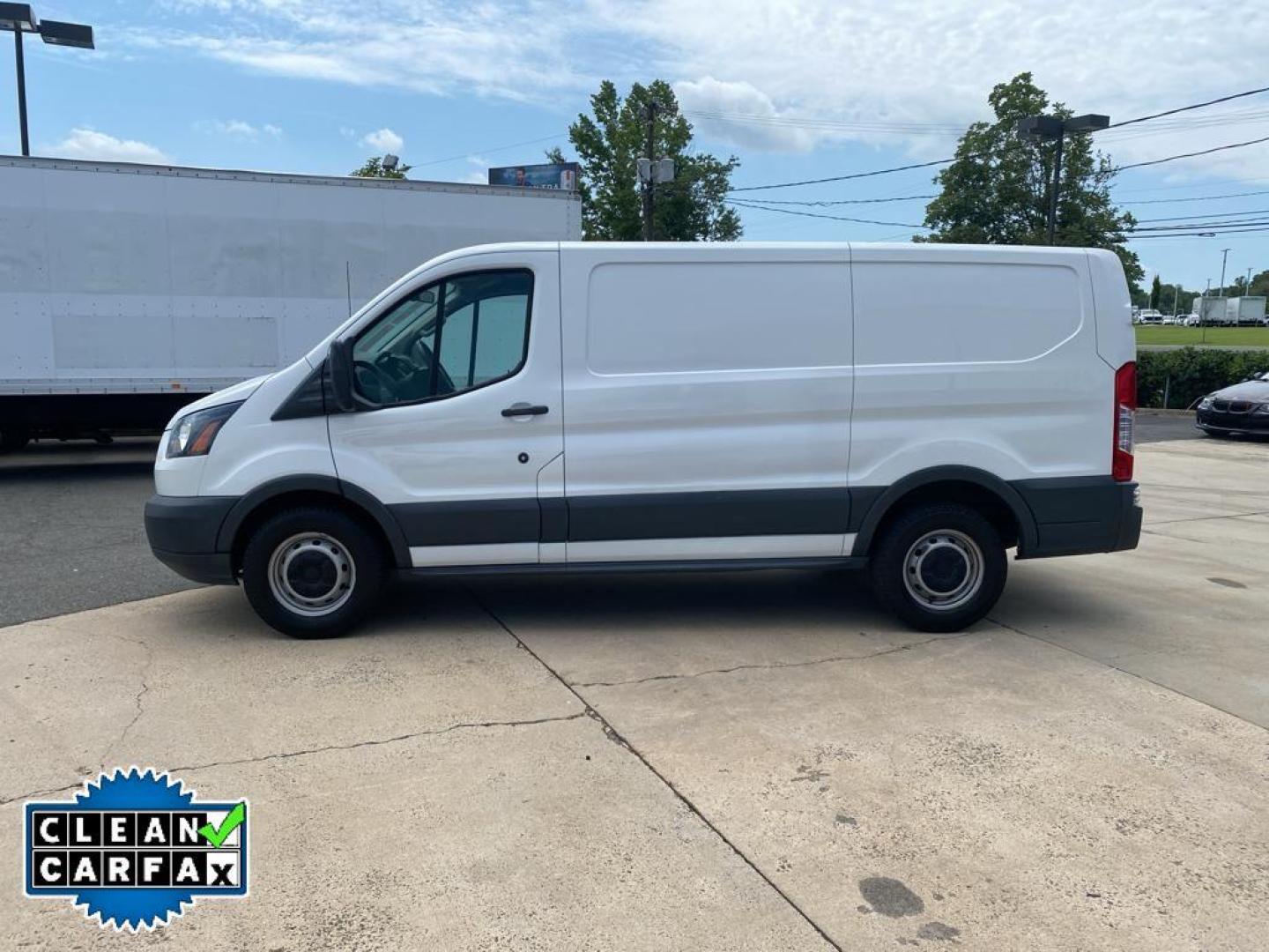 2018 Oxford White /Charcoal Ford Transit Van Base w/60/40 Pass-Side Cargo Doors (1FTYE1ZM4JK) with an V6, 3.7L engine, 6-speed automatic transmission, located at 3147 E Independence Blvd, Charlotte, NC, 28205, 35.200268, -80.773651 - Photo#8