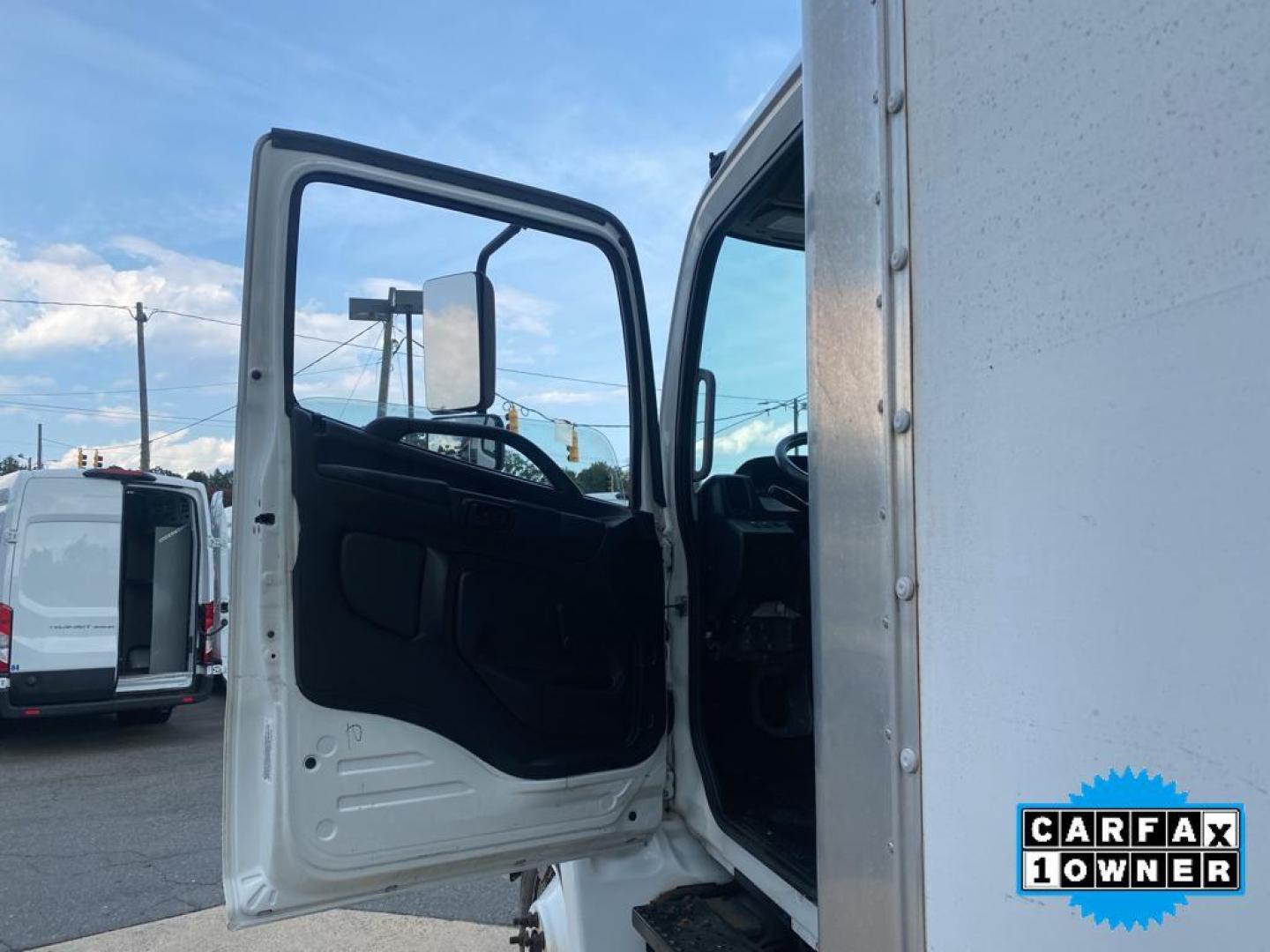 2017 WHITE Hino 268 (5PVNE8JV2H4) with an 6 Cyl, 7.6L engine, Automatic transmission, located at 3147 E Independence Blvd, Charlotte, NC, 28205, 35.200268, -80.773651 - Photo#16