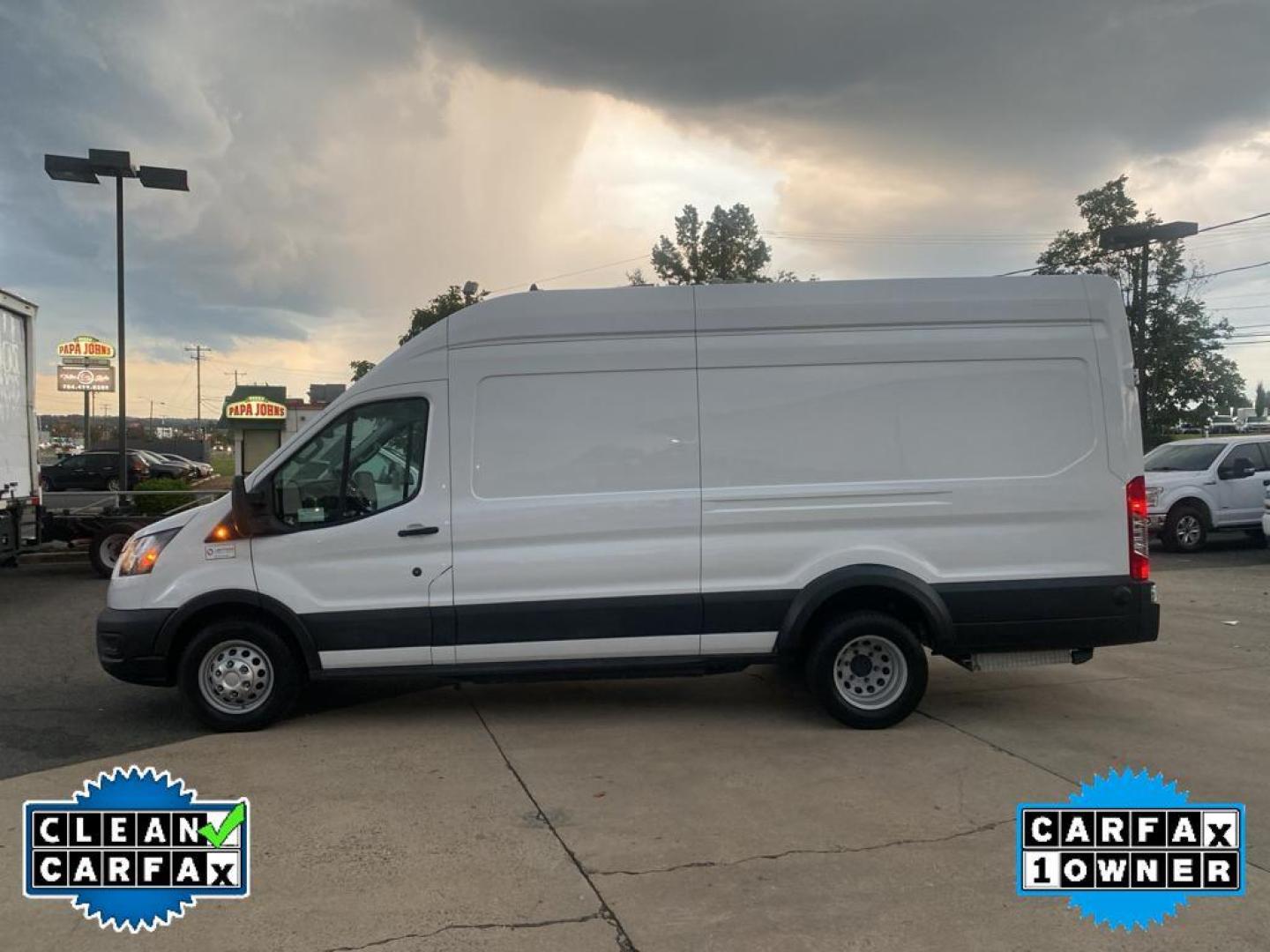 2022 Oxford White /Dark Palazzo Gray Ford Transit Van Base w/11,000 lb. GVWR (1FTRU8XG9NK) with an V6, 3.5L engine, 10-speed automatic transmission, located at 3147 E Independence Blvd, Charlotte, NC, 28205, 35.200268, -80.773651 - <b>Equipment</b><br>Protect this 2022 Ford Transit Van T-350HD EL High Roof from unwanted accidents with a cutting edge backup camera system. This vehicle is a certified CARFAX 1-owner. Our dealership has already run the CARFAX report and it is clean. A clean CARFAX is a great asset for resale valu - Photo#11