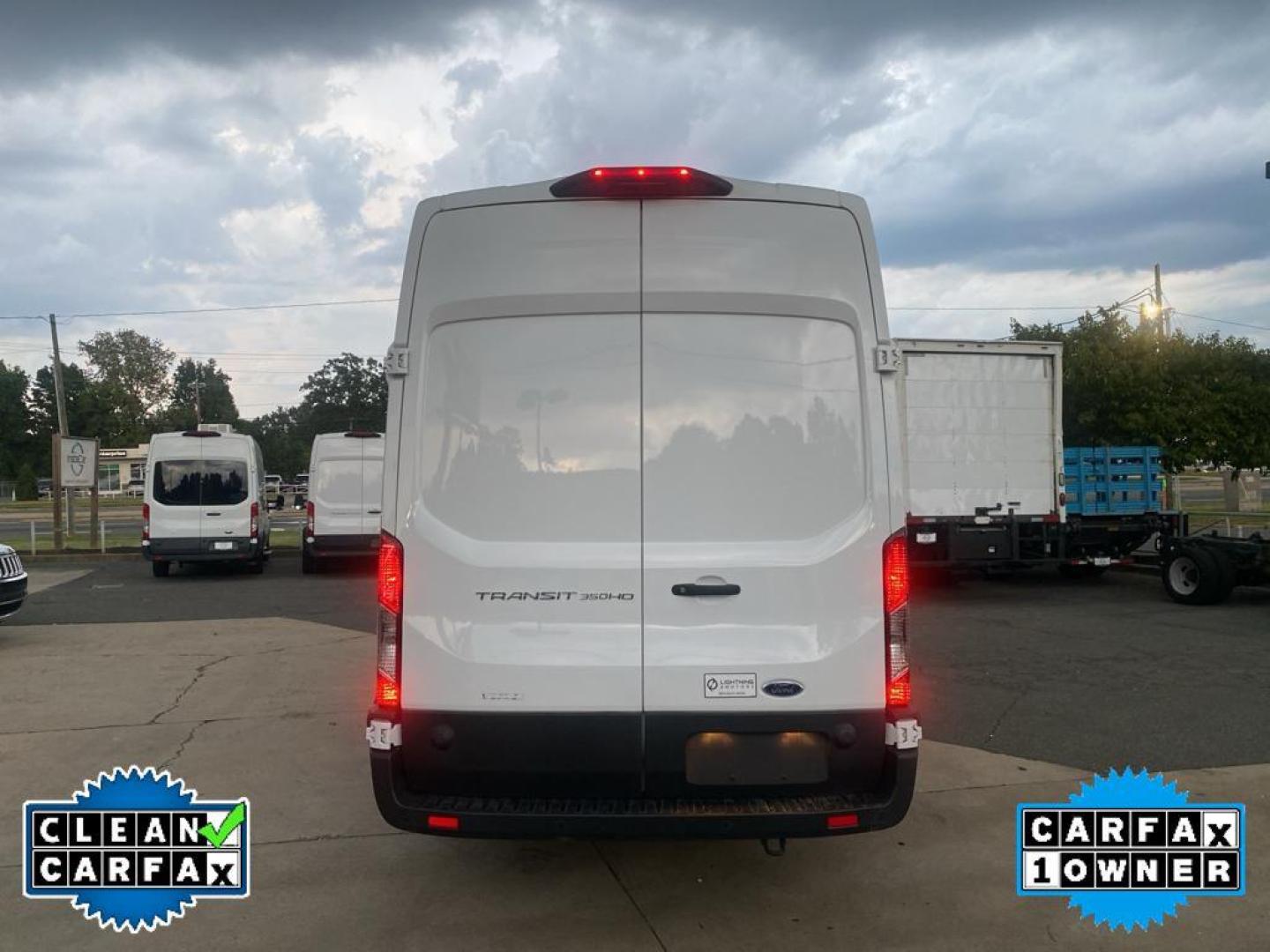 2022 Oxford White /Dark Palazzo Gray Ford Transit Van Base w/11,000 lb. GVWR (1FTRU8XG9NK) with an V6, 3.5L engine, 10-speed automatic transmission, located at 3147 E Independence Blvd, Charlotte, NC, 28205, 35.200268, -80.773651 - <b>Equipment</b><br>Protect this 2022 Ford Transit Van T-350HD EL High Roof from unwanted accidents with a cutting edge backup camera system. This vehicle is a certified CARFAX 1-owner. Our dealership has already run the CARFAX report and it is clean. A clean CARFAX is a great asset for resale valu - Photo#13