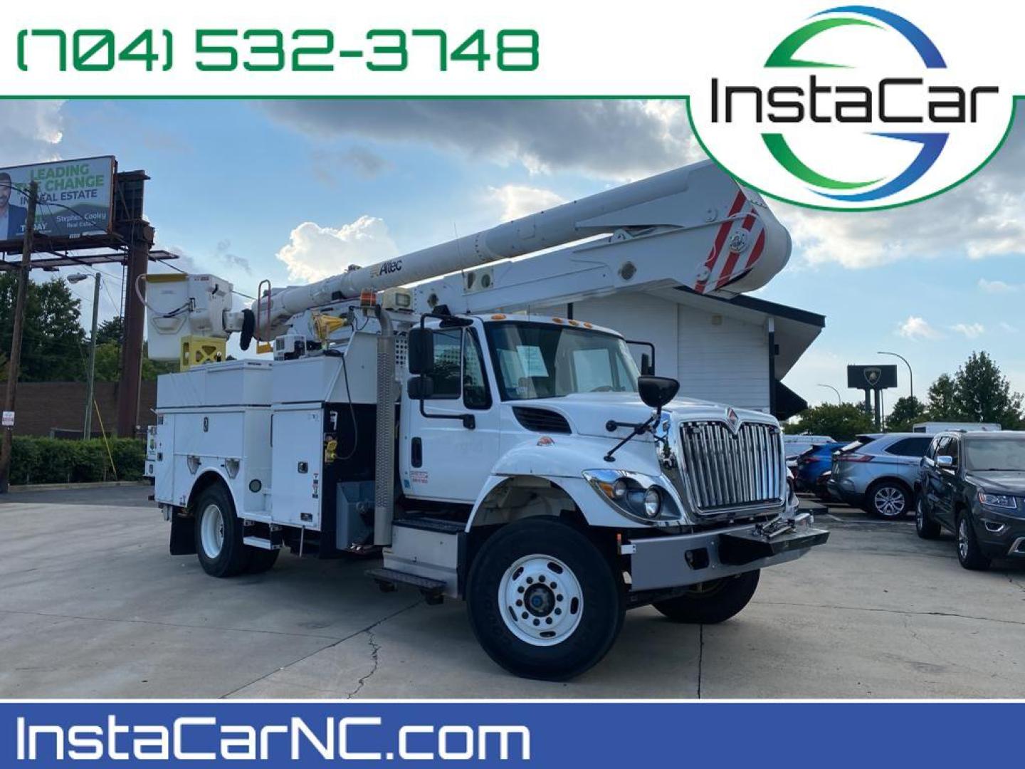 2016 WHITE International WorkStar 7400 (1HTWCSTR7GH) with an L6, 9.3L (570 CID) engine, Automatic transmission, located at 3147 E Independence Blvd, Charlotte, NC, 28205, 35.200268, -80.773651 - Photo#0