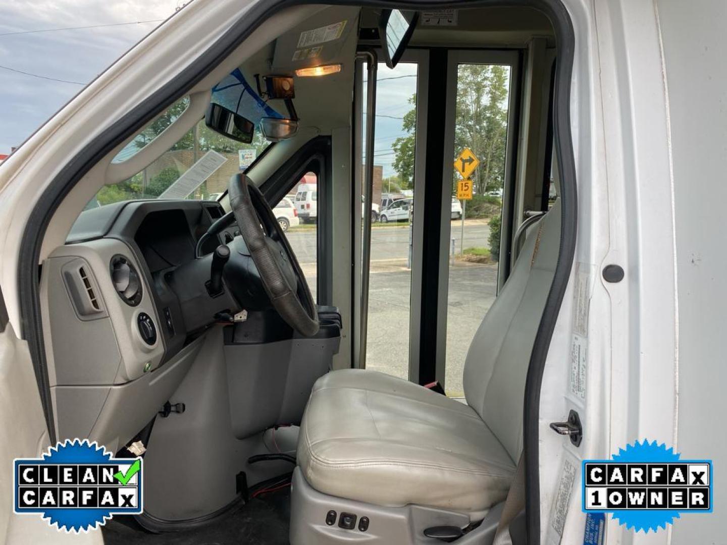 2016 Oxford White /Medium Flint Ford E-450 Super Duty Base (1FDFE4FS6GD) with an V10, 6.8L (415 CID) engine, 6-speed automatic transmission, located at 3147 E Independence Blvd, Charlotte, NC, 28205, 35.200268, -80.773651 - <b>Equipment</b><br>The Ford E-450 Super Duty has a clean CARFAX vehicle history report. This vehicle is a certified CARFAX 1-owner. Maintaining a stable interior temperature in this Ford E-450 Super Duty is easy with the climate control system. The Ford E-450 Super Duty embodies class and sophistic - Photo#14