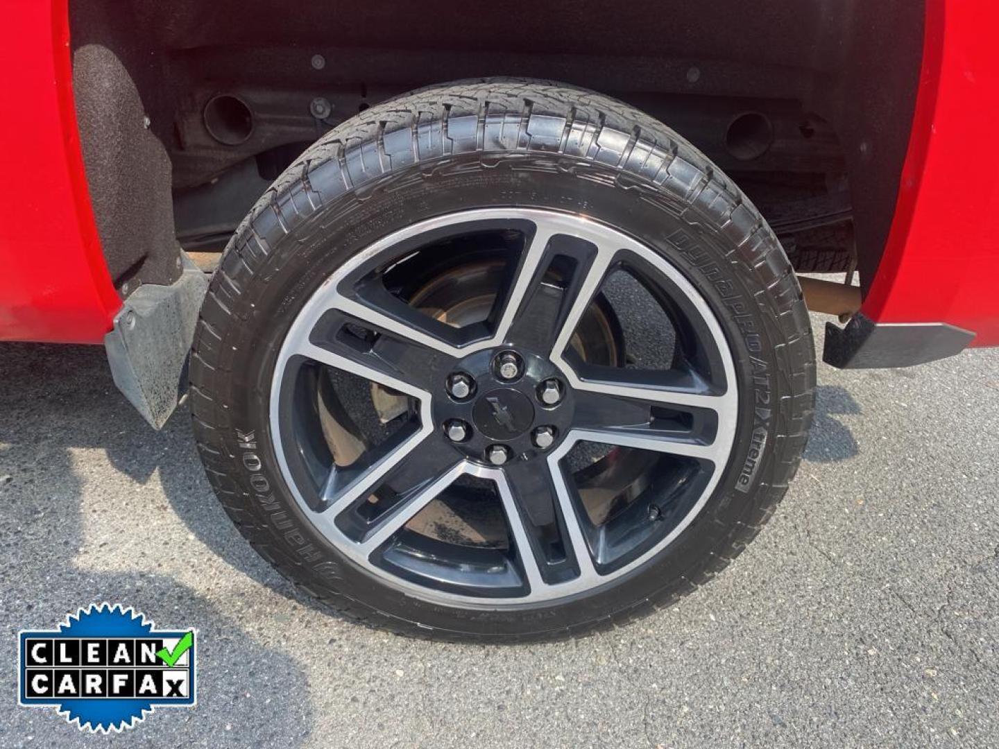 2016 Red Hot /Jet Black Chevrolet Silverado LTZ (3GCUKSECXGG) with an V8, 5.3L engine, 8-speed automatic transmission, located at 3147 E Independence Blvd, Charlotte, NC, 28205, 35.200268, -80.773651 - <b>Equipment</b><br>This vehicle features a hands-free Bluetooth phone system. The rear parking assist technology on this 1/2 ton pickup will put you at ease when reversing. The system alerts you as you get closer to an obstruction. This 1/2 ton pickup stays safely in its lane with Lane Keep Assist - Photo#19