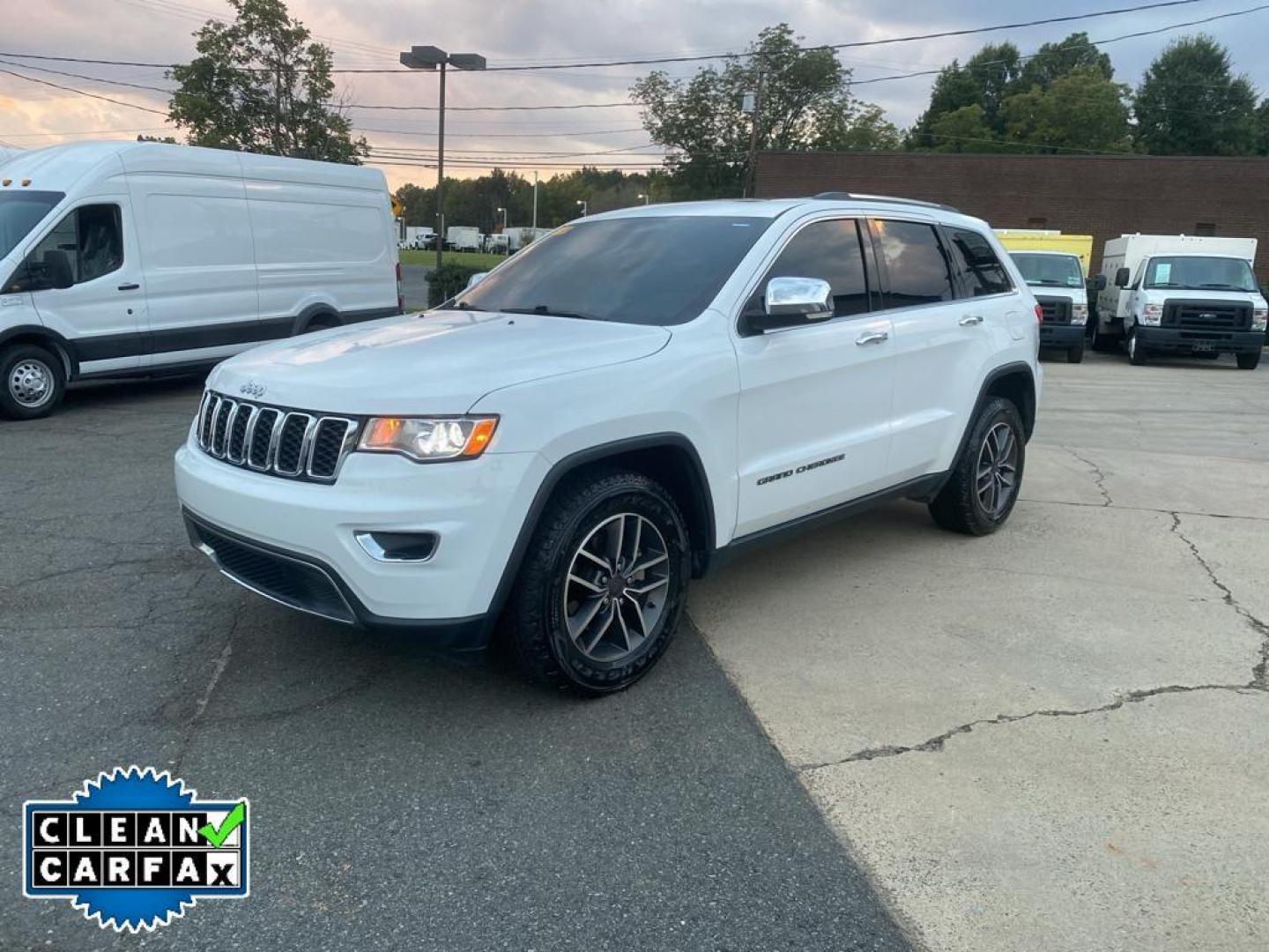 2020 White Jeep Grand Cherokee Limited (1C4RJFBG5LC) with an V6, 3.6L engine, Automatic transmission, located at 3147 E Independence Blvd, Charlotte, NC, 28205, 35.200268, -80.773651 - Discover adventure and luxury combined in this exceptional 2020 Jeep Grand Cherokee Limited, available now at our dealership. Designed for those who crave the thrill of the road, this SUV offers a robust V6, 3.6L engine paired with 4WD, ensuring a powerful and dynamic driving experience no matter th - Photo#11