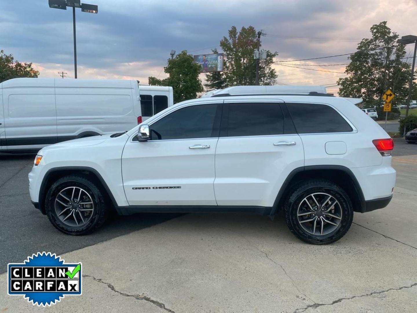 2020 White Jeep Grand Cherokee Limited (1C4RJFBG5LC) with an V6, 3.6L engine, Automatic transmission, located at 3147 E Independence Blvd, Charlotte, NC, 28205, 35.200268, -80.773651 - Discover adventure and luxury combined in this exceptional 2020 Jeep Grand Cherokee Limited, available now at our dealership. Designed for those who crave the thrill of the road, this SUV offers a robust V6, 3.6L engine paired with 4WD, ensuring a powerful and dynamic driving experience no matter th - Photo#12