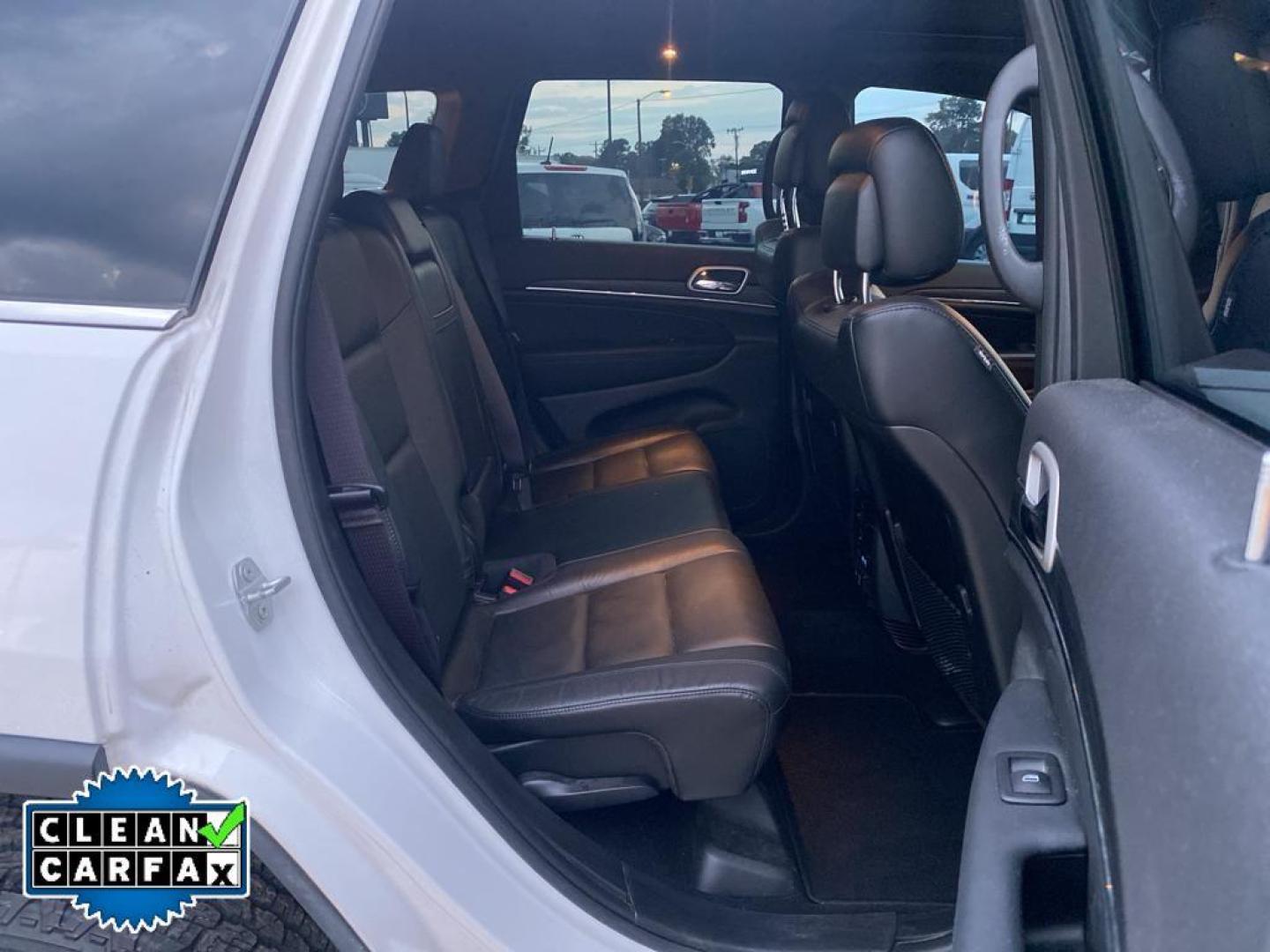 2020 White Jeep Grand Cherokee Limited (1C4RJFBG5LC) with an V6, 3.6L engine, Automatic transmission, located at 3147 E Independence Blvd, Charlotte, NC, 28205, 35.200268, -80.773651 - Discover adventure and luxury combined in this exceptional 2020 Jeep Grand Cherokee Limited, available now at our dealership. Designed for those who crave the thrill of the road, this SUV offers a robust V6, 3.6L engine paired with 4WD, ensuring a powerful and dynamic driving experience no matter th - Photo#28