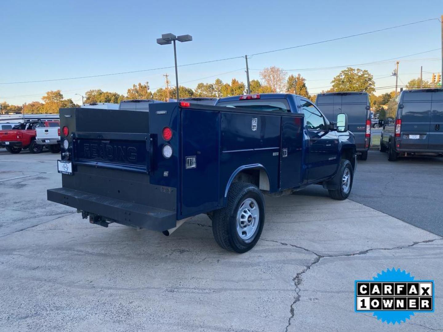 2016 Summit White /Dark Ash/Jet Black Chevrolet Silverado Work Truck (1GB0CUEG7GZ) with an V8, 6.0L engine, 6-speed automatic transmission, located at 3147 E Independence Blvd, Charlotte, NC, 28205, 35.200268, -80.773651 - <b>Equipment</b><br>Good News! This certified CARFAX 1-owner vehicle has only had one owner before you. The Chevrolet Silverado shines with clean polished lines coated with an elegant white finish. This model is rear wheel drive. This 3/4 ton pickup has a V8, 6.0L high output engine. Set the tempera - Photo#9