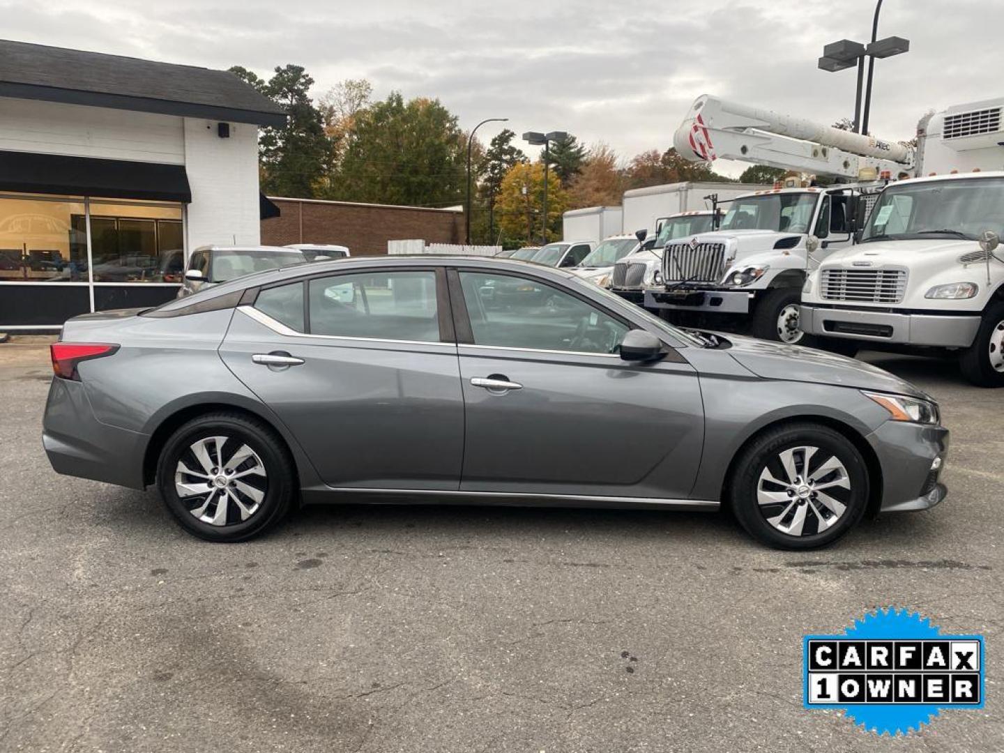 2019 Gun Metallic /Charcoal Nissan Altima 2.5 S (1N4BL4BV1KC) with an 4 Cyl, 2.5L engine, CVT transmission, located at 3147 E Independence Blvd, Charlotte, NC, 28205, 35.200268, -80.773651 - <b>Equipment</b><br>with XM/Sirus Satellite Radio you are no longer restricted by poor quality local radio stations while driving this mid-size car. Anywhere on the planet, you will have hundreds of digital stations to choose from. This Nissan Altima features a hands-free Bluetooth phone system. Th - Photo#13