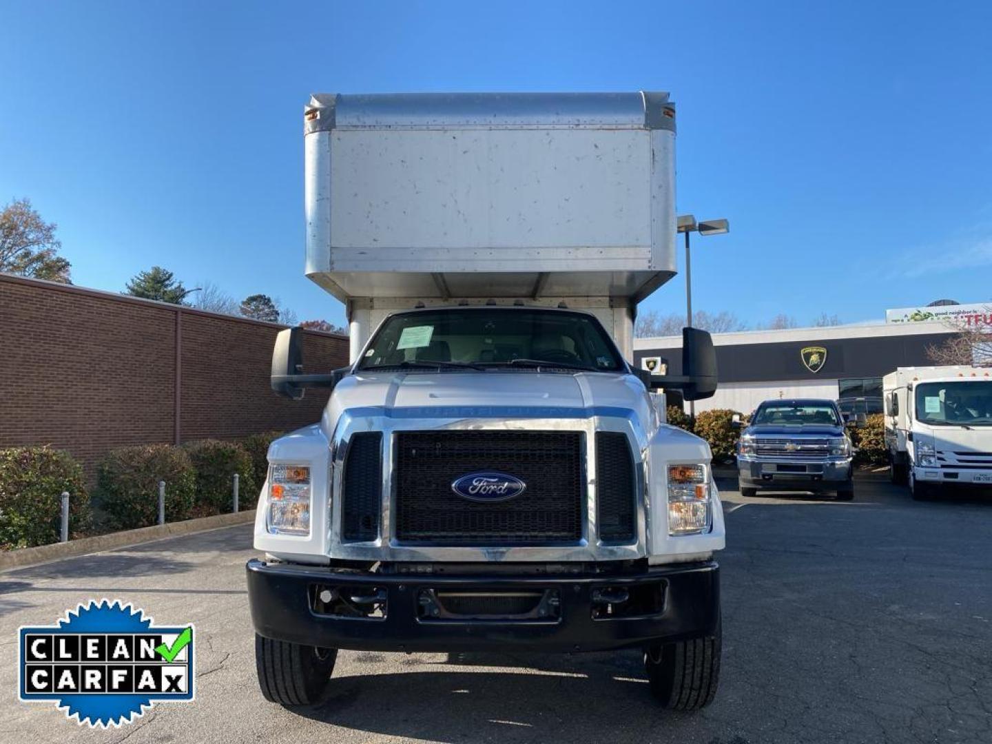 2019 Oxford White /Gray Ford F-750 Base (1FDNF7DC3KD) with an V8, 6.7L engine, 6-speed automatic transmission, located at 3147 E Independence Blvd, Charlotte, NC, 28205, 35.200268, -80.773651 - <b>Equipment</b><br>It has a clean CARFAX vehicle history report. This unit features a hands-free Bluetooth phone system. Set the temperature exactly where you are most comfortable in the vehicle. The fan speed and temperature will automatically adjust to maintain your preferred zone climate. This - Photo#9