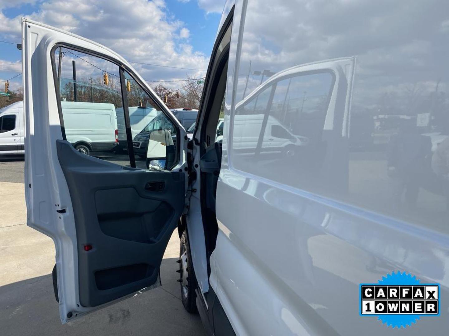 2018 Oxford White /Pewter Ford Transit Van Base w/Sliding Pass-Side Cargo Door (1FTBF4XV2JK) with an 5 Cyl, 3.2L engine, 6-speed automatic transmission, located at 3147 E Independence Blvd, Charlotte, NC, 28205, 35.200268, -80.773651 - Photo#19