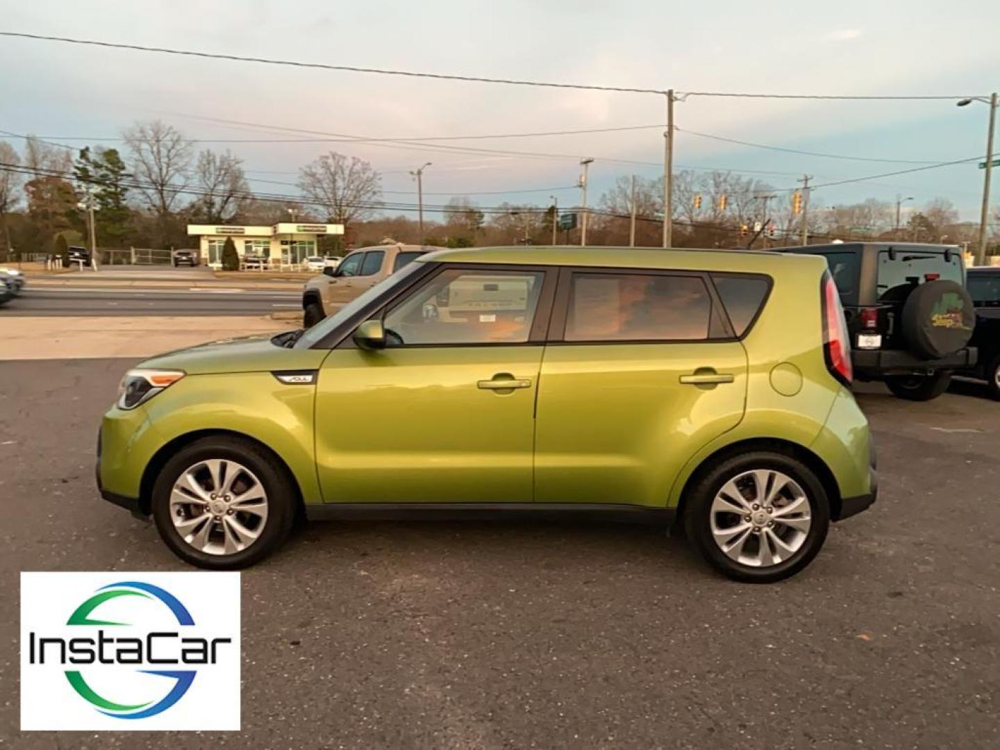 2015 green Kia Soul + (Plus) (KNDJP3A53F7) with an 4 Cyl, 2.0L engine, Automatic transmission, located at 3147 E Independence Blvd, Charlotte, NC, 28205, 35.200268, -80.773651 - Photo#9