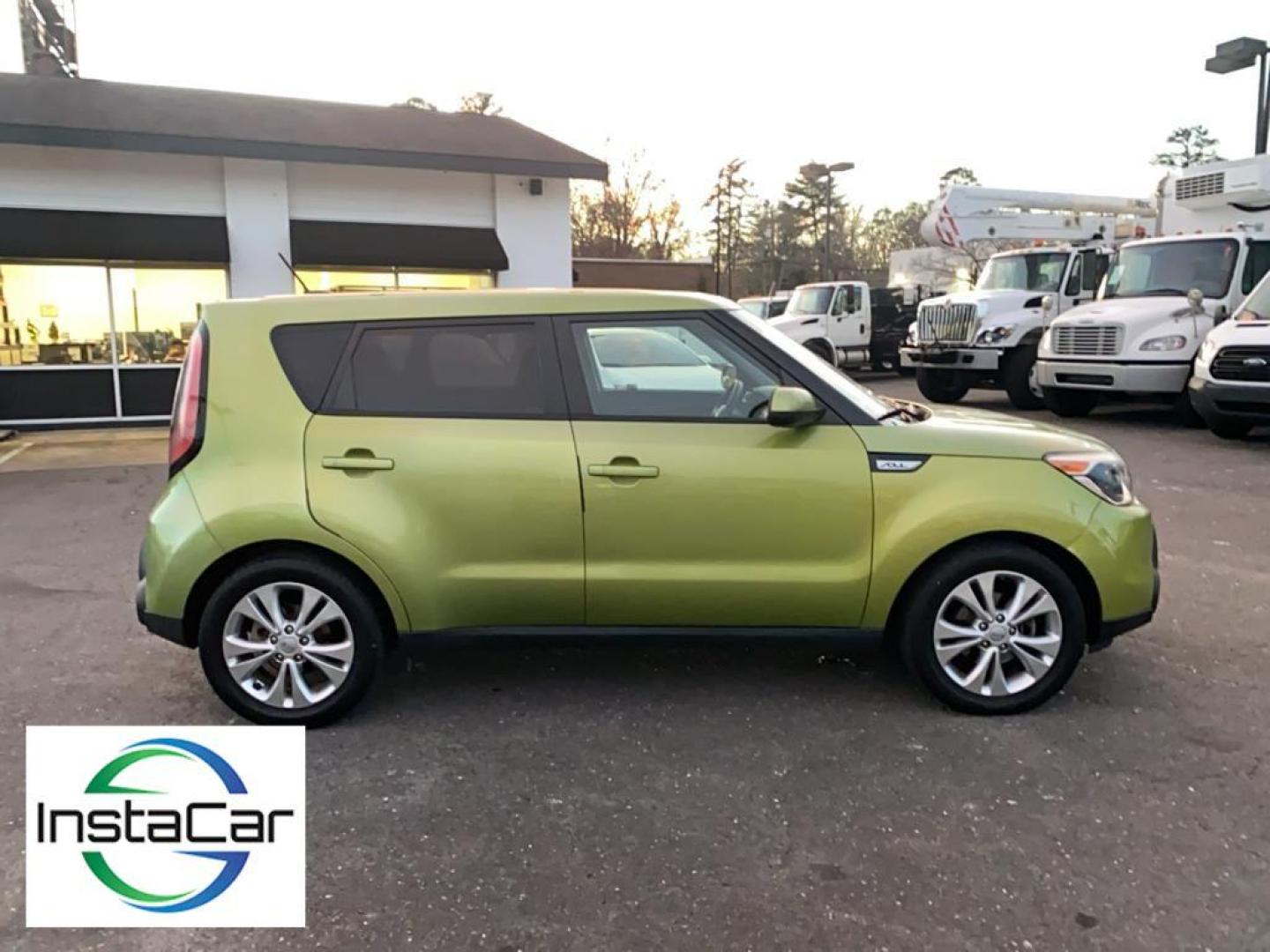 2015 green Kia Soul + (Plus) (KNDJP3A53F7) with an 4 Cyl, 2.0L engine, Automatic transmission, located at 3147 E Independence Blvd, Charlotte, NC, 28205, 35.200268, -80.773651 - Photo#13