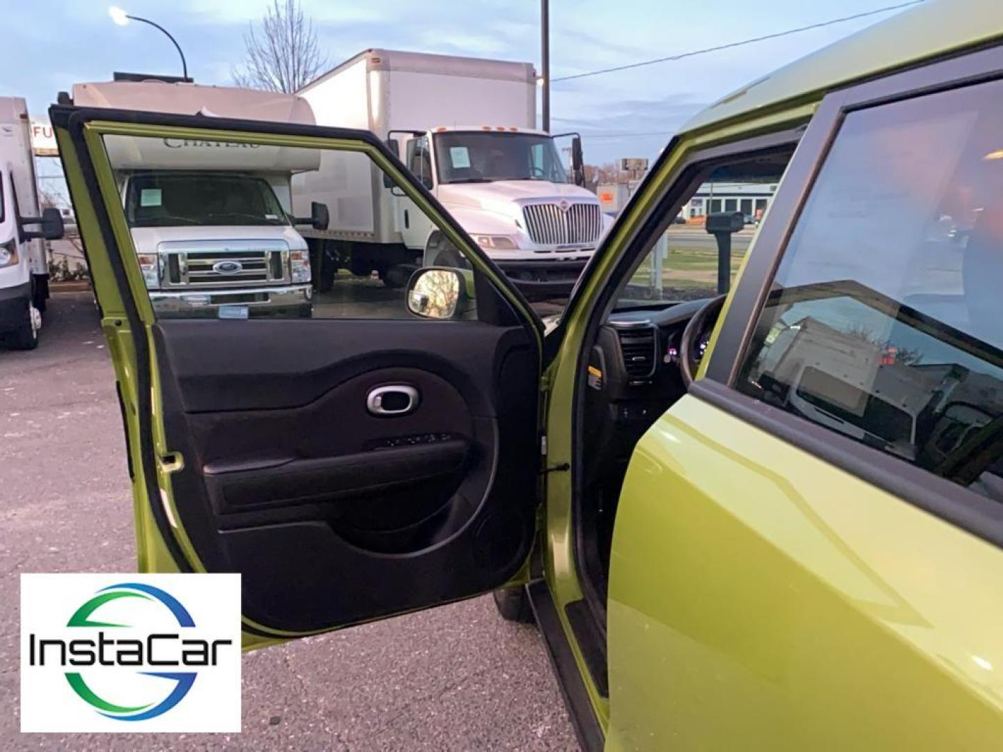 2015 green Kia Soul + (Plus) (KNDJP3A53F7) with an 4 Cyl, 2.0L engine, Automatic transmission, located at 3147 E Independence Blvd, Charlotte, NC, 28205, 35.200268, -80.773651 - Photo#18