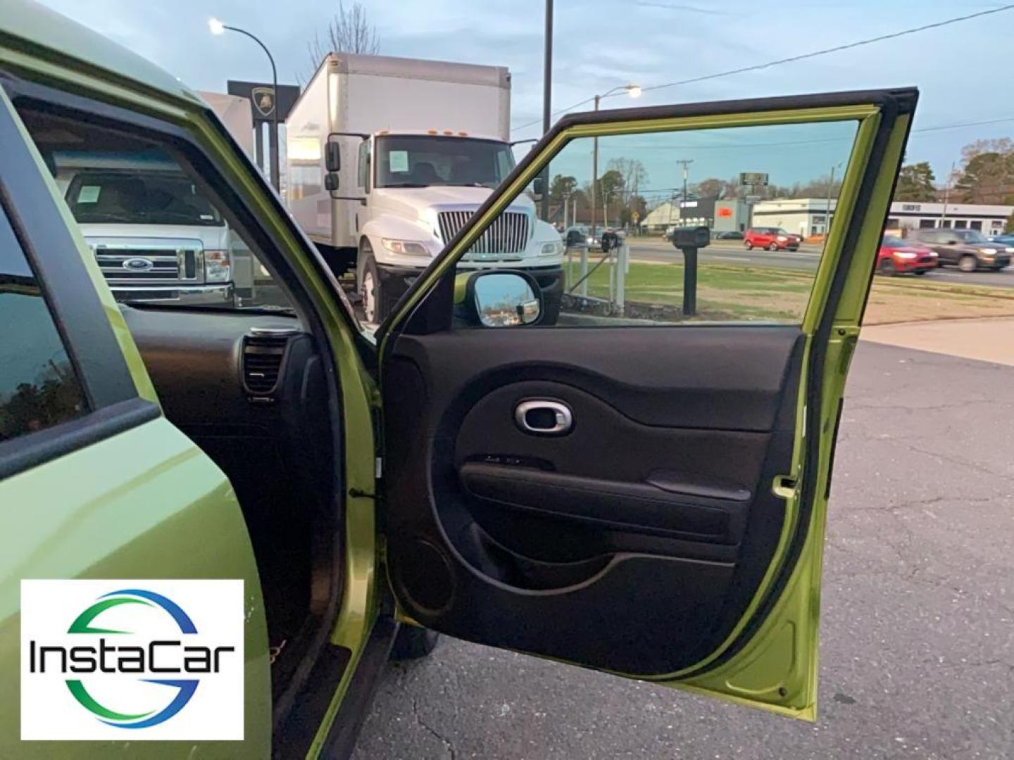 2015 green Kia Soul + (Plus) (KNDJP3A53F7) with an 4 Cyl, 2.0L engine, Automatic transmission, located at 3147 E Independence Blvd, Charlotte, NC, 28205, 35.200268, -80.773651 - Photo#22