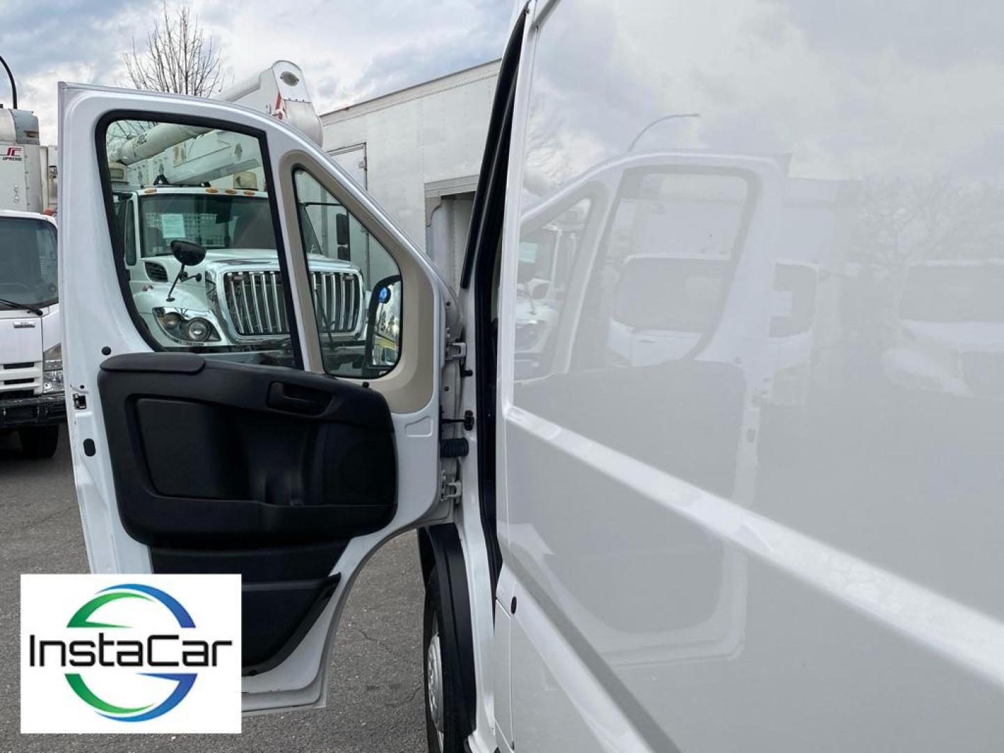 2020 Bright White Clearcoat /Black Ram ProMaster 2500 High Roof (3C6TRVDG5LE) with an V6, 3.6L engine, 6-speed automatic transmission, located at 3147 E Independence Blvd, Charlotte, NC, 28205, 35.200268, -80.773651 - <b>Equipment</b><br>This vehicle features a hands-free Bluetooth phone system. Protect this model from unwanted accidents with a cutting edge backup camera system. This Ram ProMaster 2500 has a V6, 3.6L high output engine. Front wheel drive on it gives you better traction and better fuel economy. Th - Photo#17