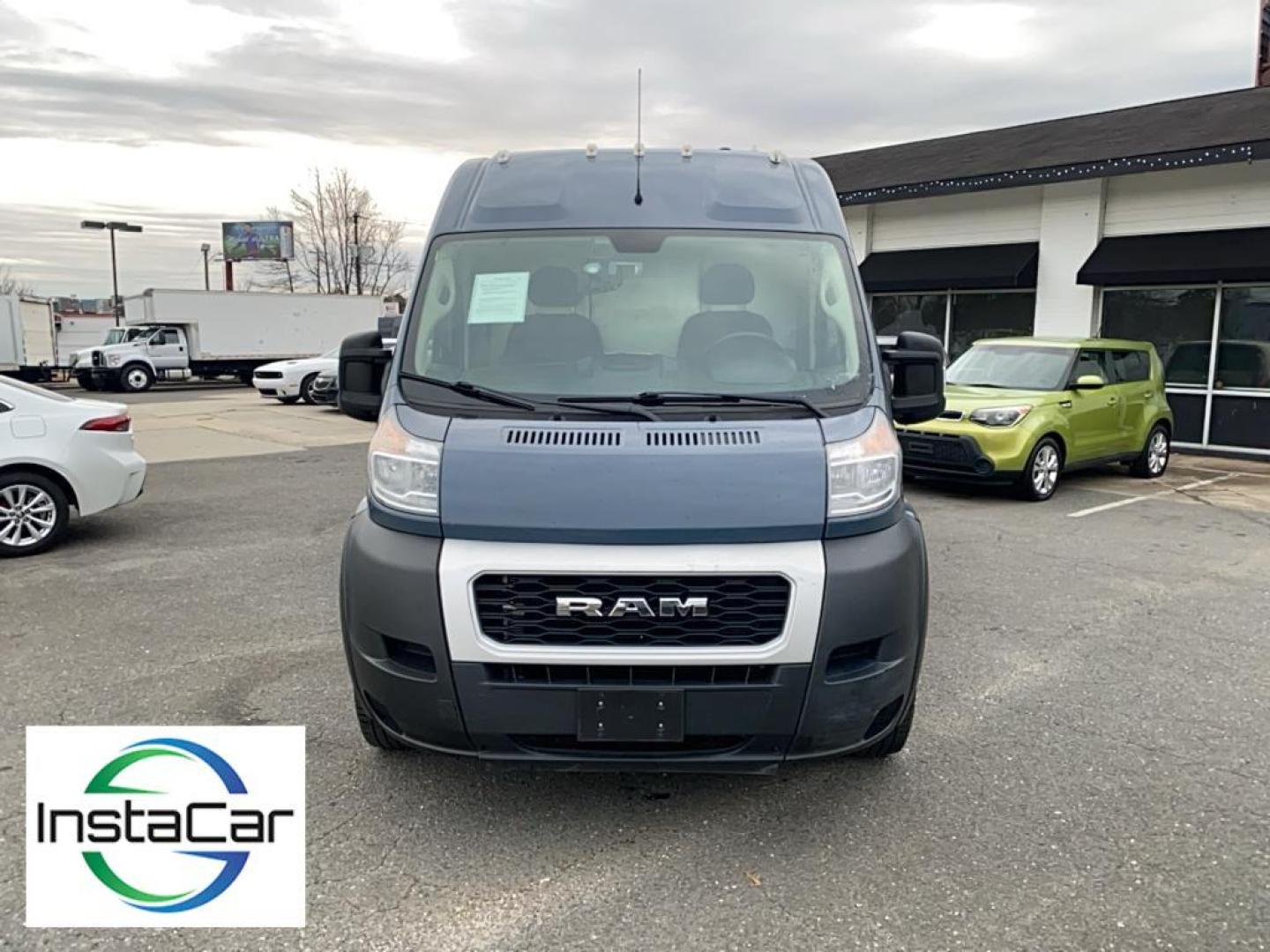 2019 Granite Crystal Metallic Clearcoat /Black Ram ProMaster 3500 High Roof (3C6URVJG1KE) with an V6, 3.6L engine, 6-speed automatic transmission, located at 3147 E Independence Blvd, Charlotte, NC, 28205, 35.200268, -80.773651 - <b>Equipment</b><br>Bluetooth technology is built into the Ram ProMaster 3500, keeping your hands on the steering wheel and your focus on the road. Protect the Ram ProMaster 3500 from unwanted accidents with a cutting edge backup camera system. Maintaining a stable interior temperature in this vehic - Photo#8