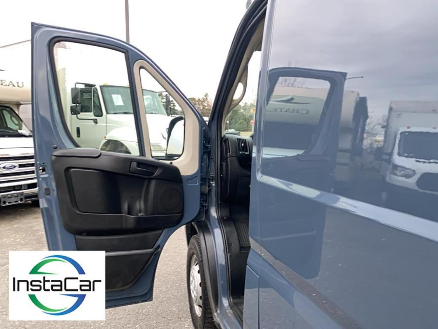 2019 Granite Crystal Metallic Clearcoat /Black Ram ProMaster 3500 High Roof (3C6URVJG1KE) with an V6, 3.6L engine, 6-speed automatic transmission, located at 3147 E Independence Blvd, Charlotte, NC, 28205, 35.200268, -80.773651 - <b>Equipment</b><br>Bluetooth technology is built into the Ram ProMaster 3500, keeping your hands on the steering wheel and your focus on the road. Protect the Ram ProMaster 3500 from unwanted accidents with a cutting edge backup camera system. Maintaining a stable interior temperature in this vehic - Photo#19