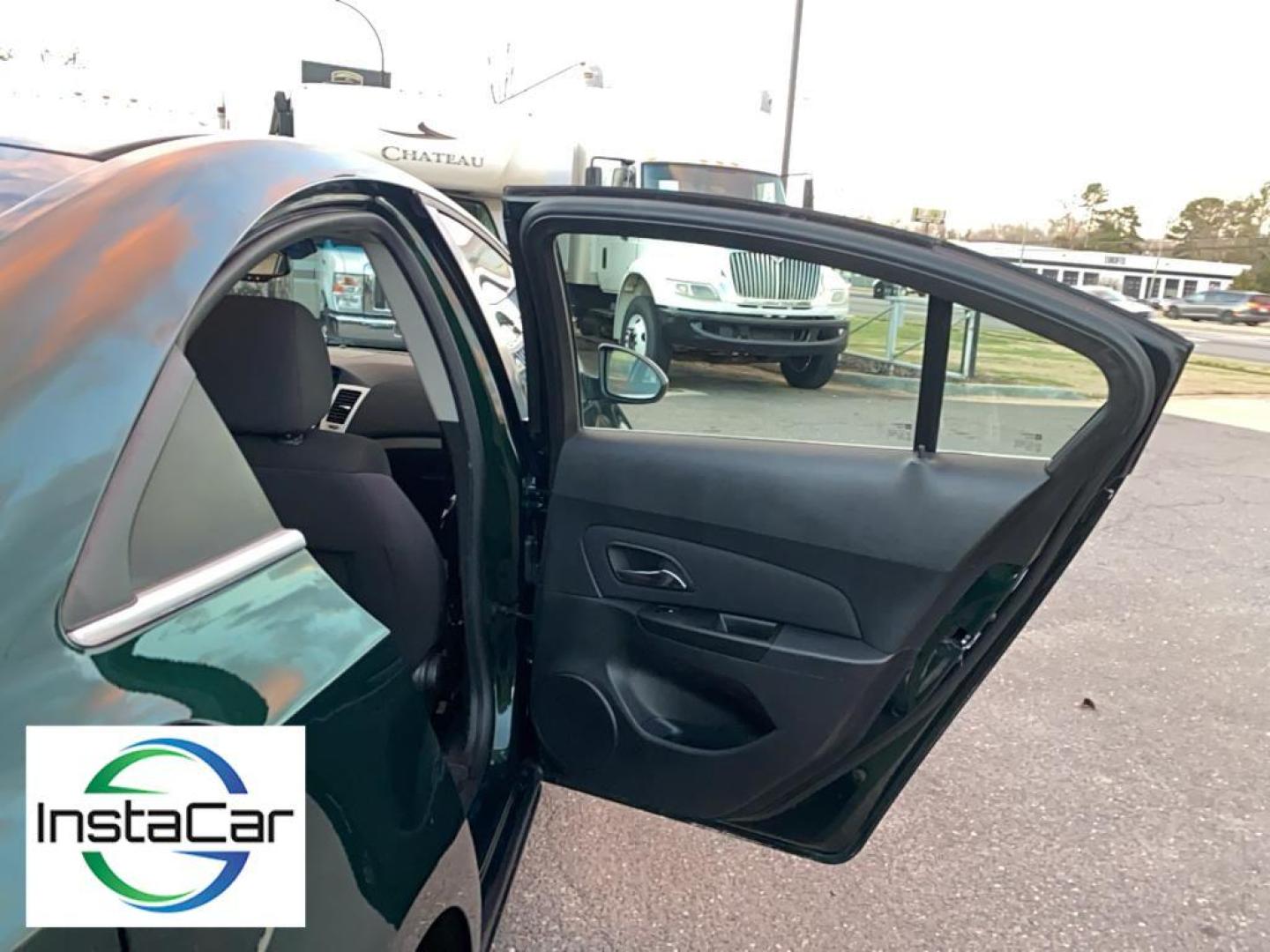 2014 Rainforest Green Metallic /Jet Black Chevrolet Cruze 1LT (1G1PC5SB1E7) with an 4 Cyl, 1.4L engine, 6-speed automatic transmission, located at 3147 E Independence Blvd, Charlotte, NC, 28205, 35.200268, -80.773651 - Photo#21