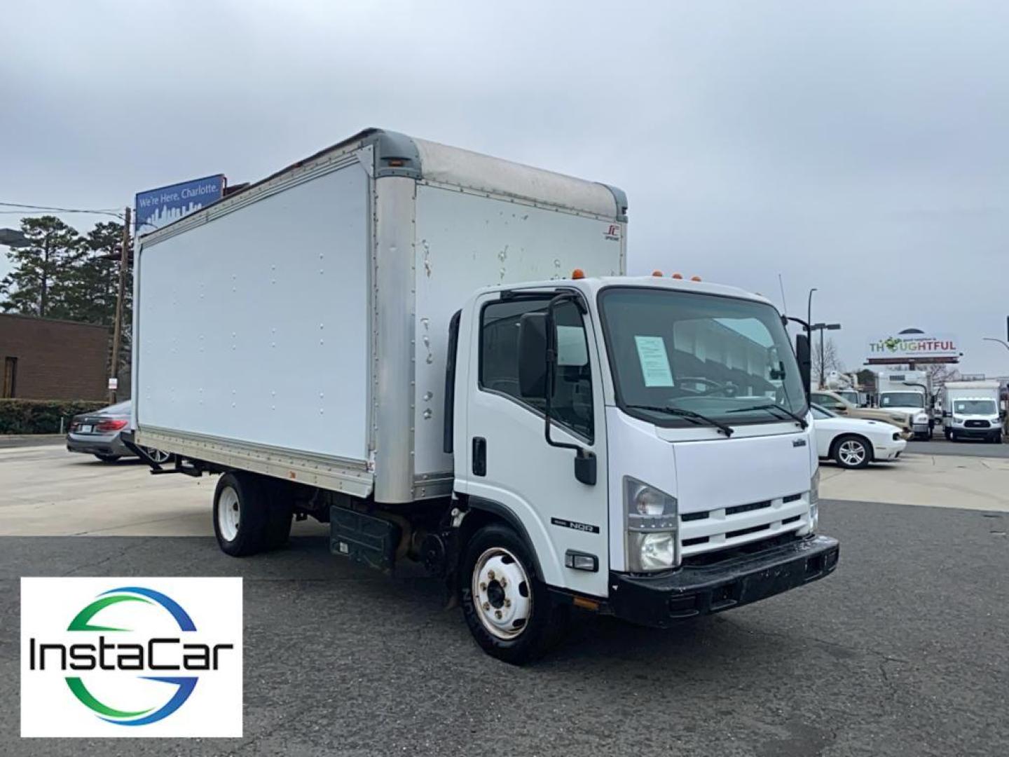 2014 White Isuzu NRR (JALE5W16XE7) with an 4 Cyl, 5.2L engine, Automatic transmission, located at 3147 E Independence Blvd, Charlotte, NC, 28205, 35.200268, -80.773651 - The vehicle has a 4 Cyl, 5.2L high output engine. Enjoy the incredible handling with the rear wheel drive on this vehicle. This delivery truck has a diesel engine. This Isuzu NRR has an automatic transmission. - Photo#4