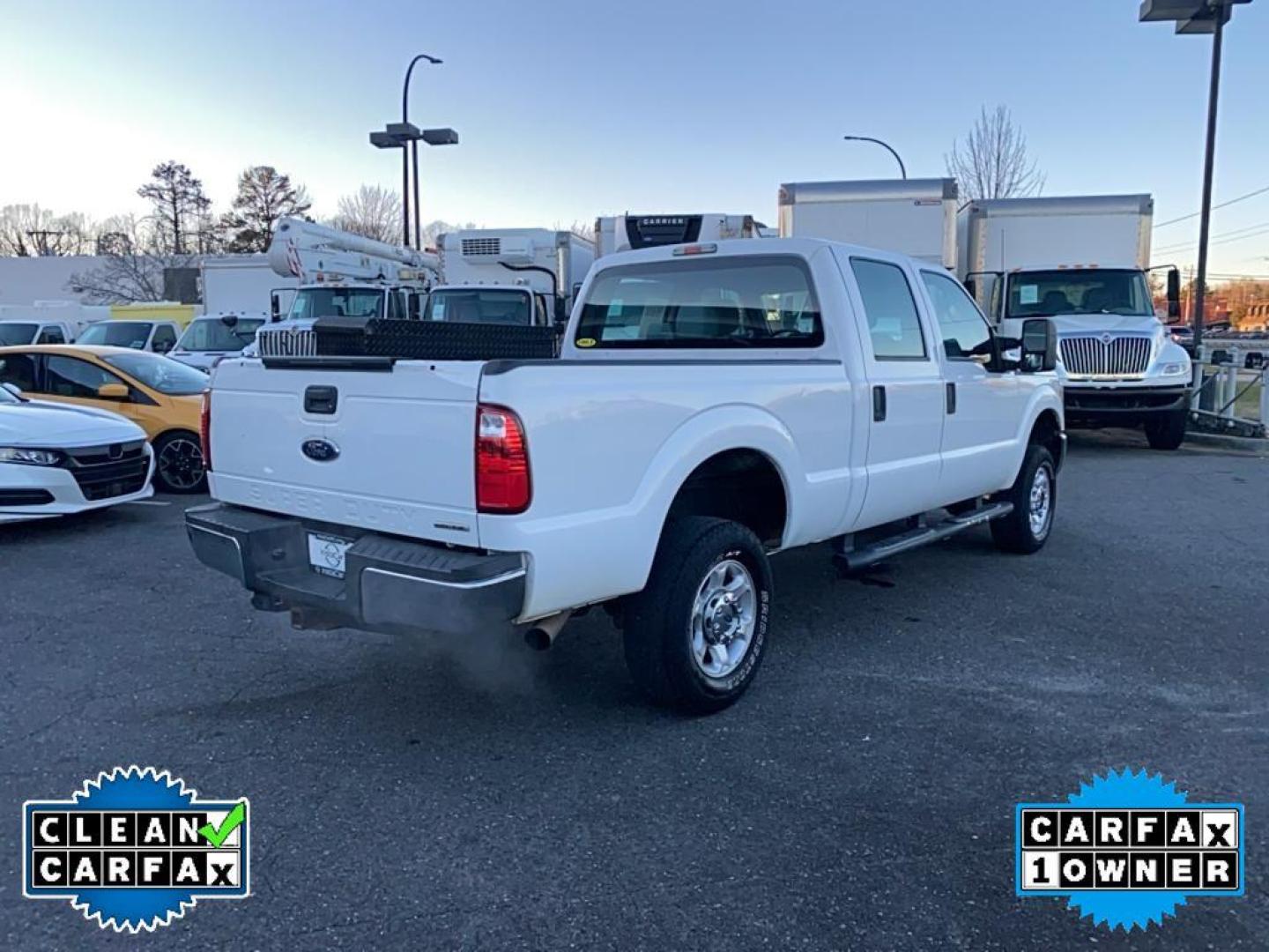 2016 Oxford White /Steel Ford F-250 XL (1FT7W2B65GE) with an V8, 6.2L engine, 6-speed automatic transmission, located at 3147 E Independence Blvd, Charlotte, NC, 28205, 35.200268, -80.773651 - Photo#11