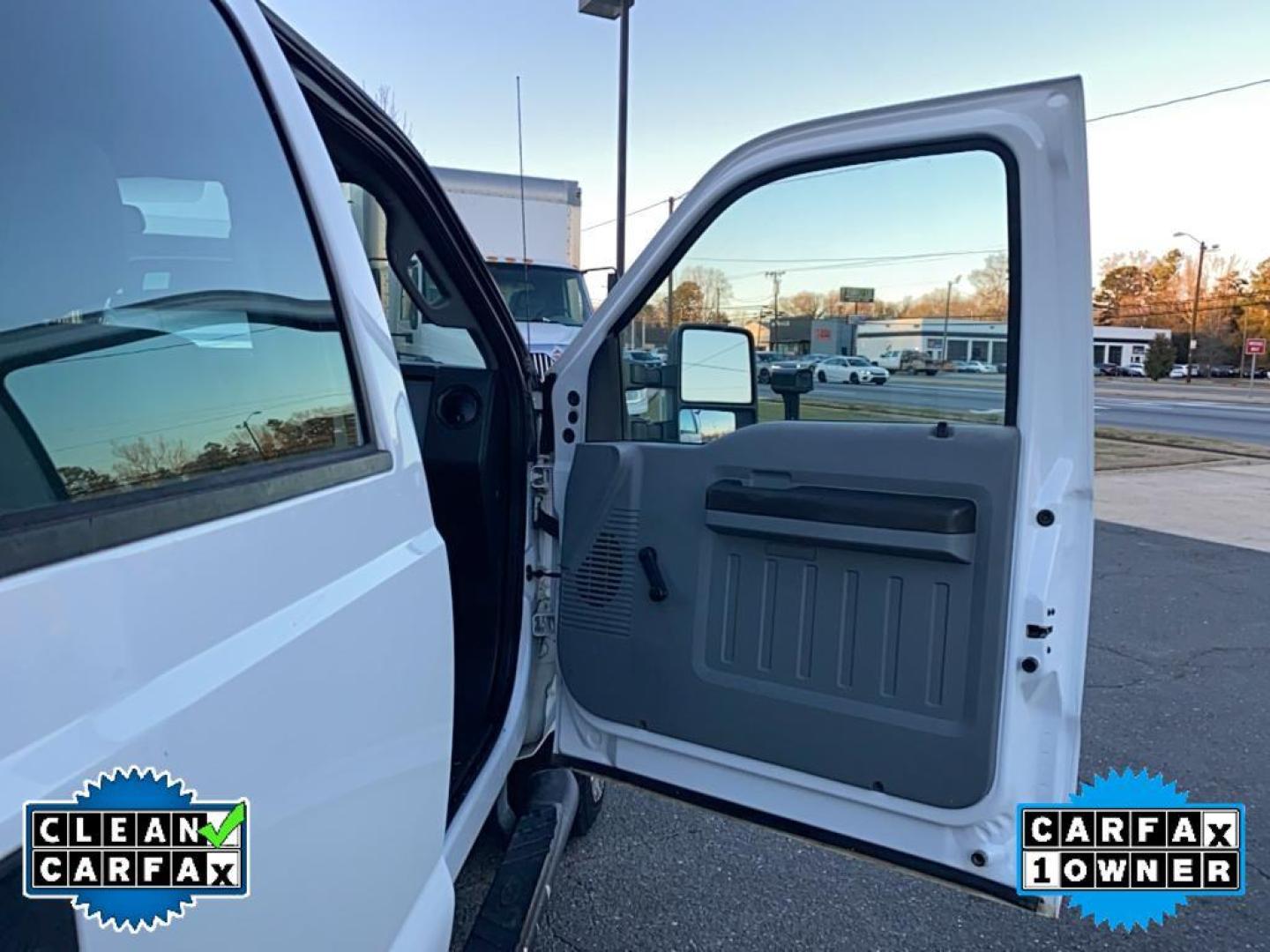 2016 Oxford White /Steel Ford F-250 XL (1FT7W2B65GE) with an V8, 6.2L engine, 6-speed automatic transmission, located at 3147 E Independence Blvd, Charlotte, NC, 28205, 35.200268, -80.773651 - <b>Equipment</b><br>This model has a clean CARFAX vehicle history report. Good News! This certified CARFAX 1-owner vehicle has only had one owner before you. This 2016 Ford F-250 Super Duty embodies class and sophistication with its refined white exterior. It has a V8, 6.2L high output engine. The - Photo#19