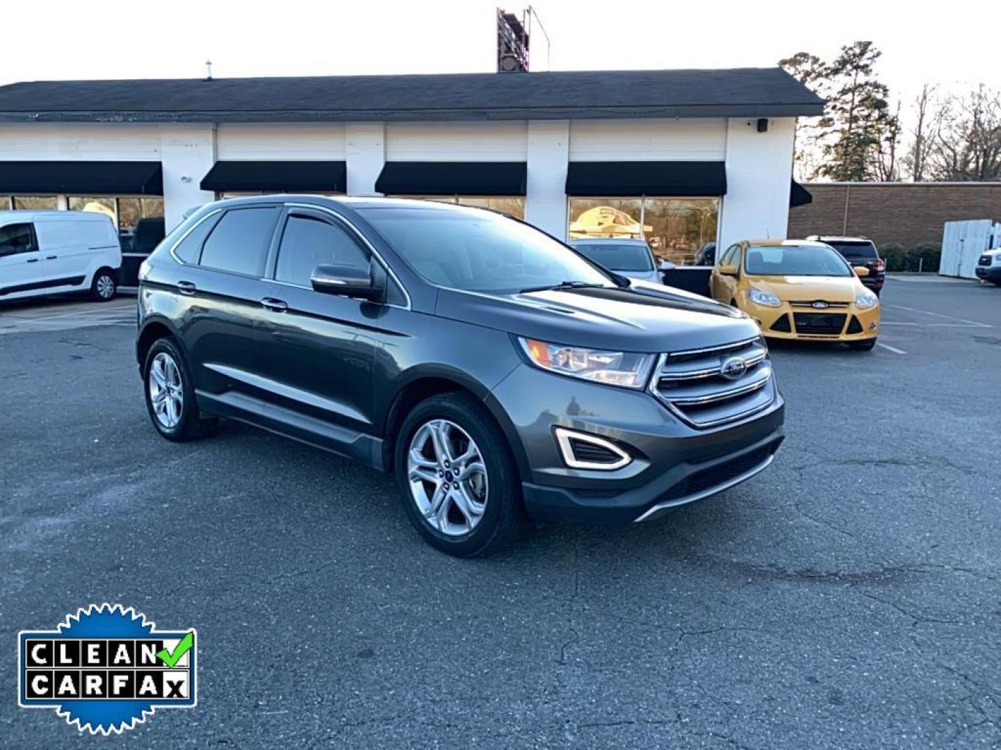 2018 MAGNETIC METALLIC /CERAMIC PERF LTHR-TRIM SEAT Ford Edge Titanium (2FMPK3K96JB) with an 4 Cyl, 2.0L engine, 6-speed automatic transmission, located at 3147 E Independence Blvd, Charlotte, NC, 28205, 35.200268, -80.773651 - Photo#7