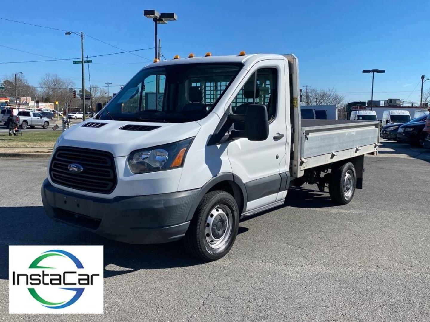 2018 Oxford White /Pewter Ford Transit Chassis Cab Base (1FDYR5ZM0JK) with an V6, 3.7L engine, 6-speed automatic transmission, located at 3147 E Independence Blvd, Charlotte, NC, 28205, 35.200268, -80.773651 - <b>Equipment</b><br>See what's behind you with the back up camera on the vehicle. This model has a V6, 3.7L high output engine. It shines with clean polished lines coated with an elegant white finish. Maintaining a stable interior temperature in it is easy with the climate control system. Enjoy the - Photo#7