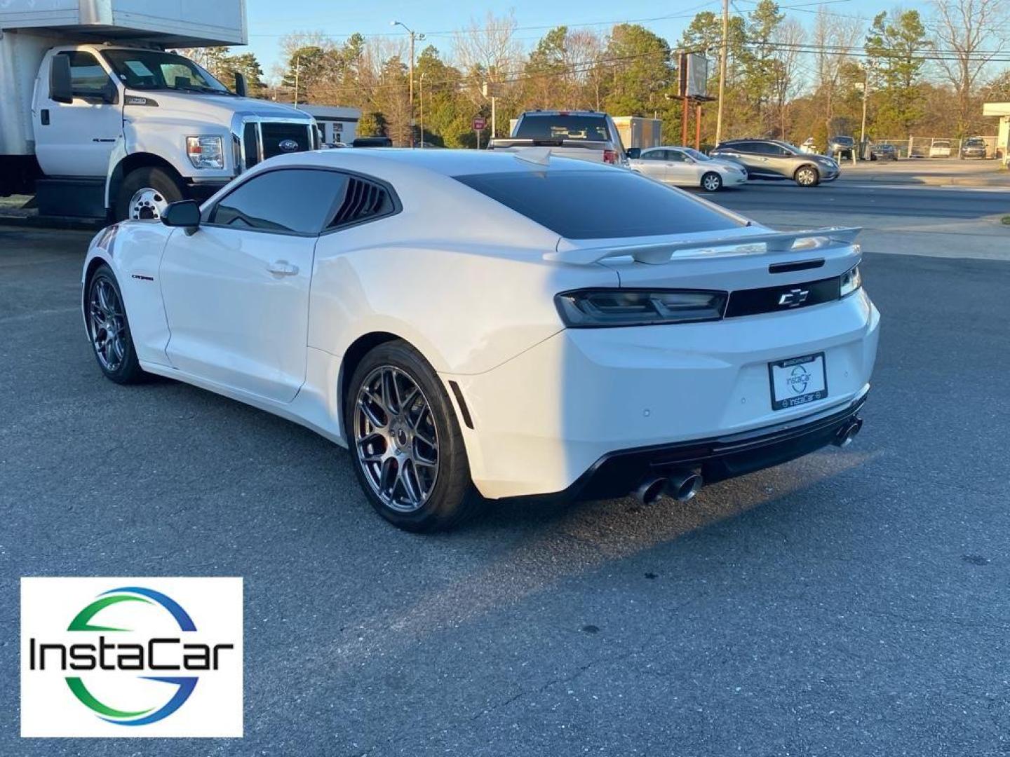 2018 Summit White /Jet Black Chevrolet Camaro 2SS (1G1FH1R71J0) with an V8, 6.2L engine, 8-speed automatic transmission, located at 3147 E Independence Blvd, Charlotte, NC, 28205, 35.200268, -80.773651 - <b>Equipment</b><br>This model is equipped with the latest generation of XM/Sirius Radio. Nothing dresses up a vehicle better than a set of high end premium wheels. Bluetooth technology is built into this 2018 Chevrolet Camaro , keeping your hands on the steering wheel and your focus on the road. Th - Photo#12