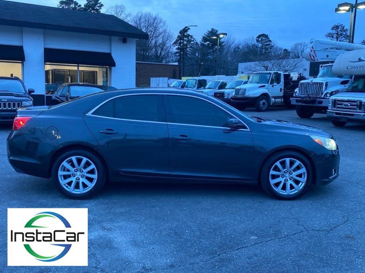 2014 Ashen Gray Metallic /Jet Black/Titanium Chevrolet Malibu LT (1G11E5SL9EF) with an 4 Cyl, 2.5L engine, 6-speed automatic transmission, located at 3147 E Independence Blvd, Charlotte, NC, 28205, 35.200268, -80.773651 - Photo#10