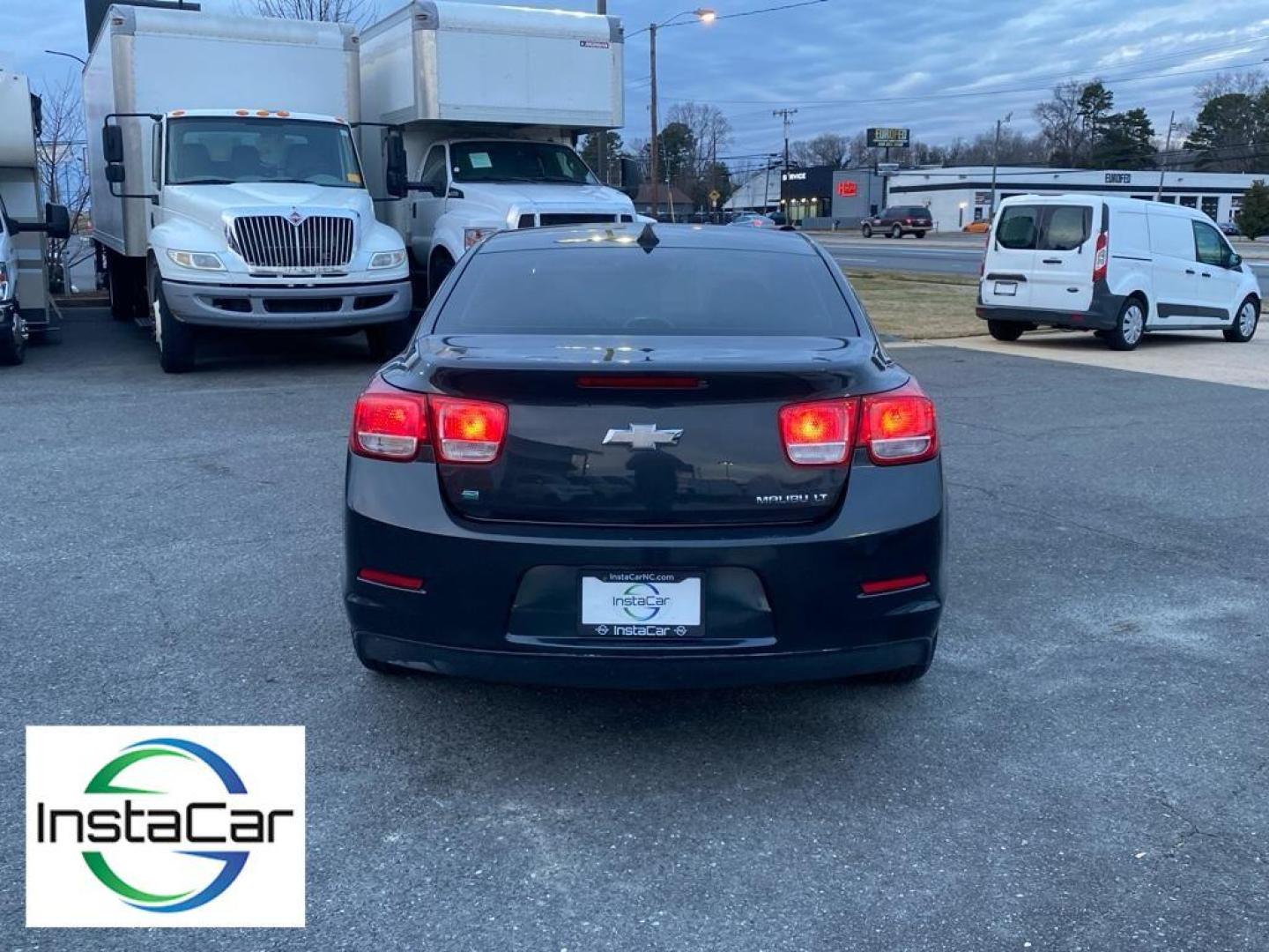 2014 Ashen Gray Metallic /Jet Black/Titanium Chevrolet Malibu LT (1G11E5SL9EF) with an 4 Cyl, 2.5L engine, 6-speed automatic transmission, located at 3147 E Independence Blvd, Charlotte, NC, 28205, 35.200268, -80.773651 - <b>Equipment</b><br>This unit features a hands-free Bluetooth phone system. The Chevrolet Malibu keeps you comfortable with Auto Climate. The leather seats in this mid-size car are a must for buyers looking for comfort, durability, and style. The Chevrolet Malibu emanates grace with its stylish gray - Photo#8